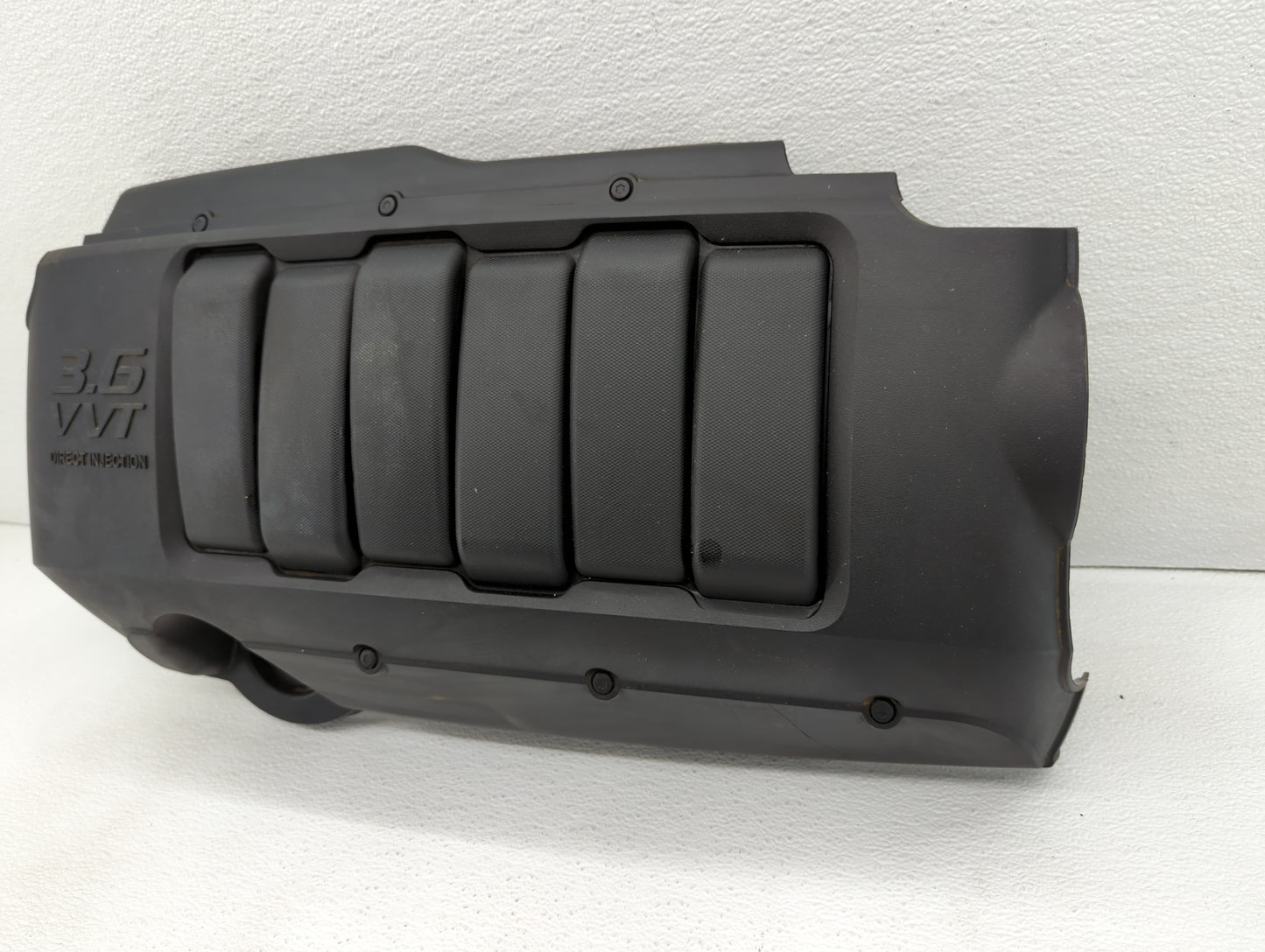 2014 Gmc Acadia Engine Cover - Oemusedautoparts1.com