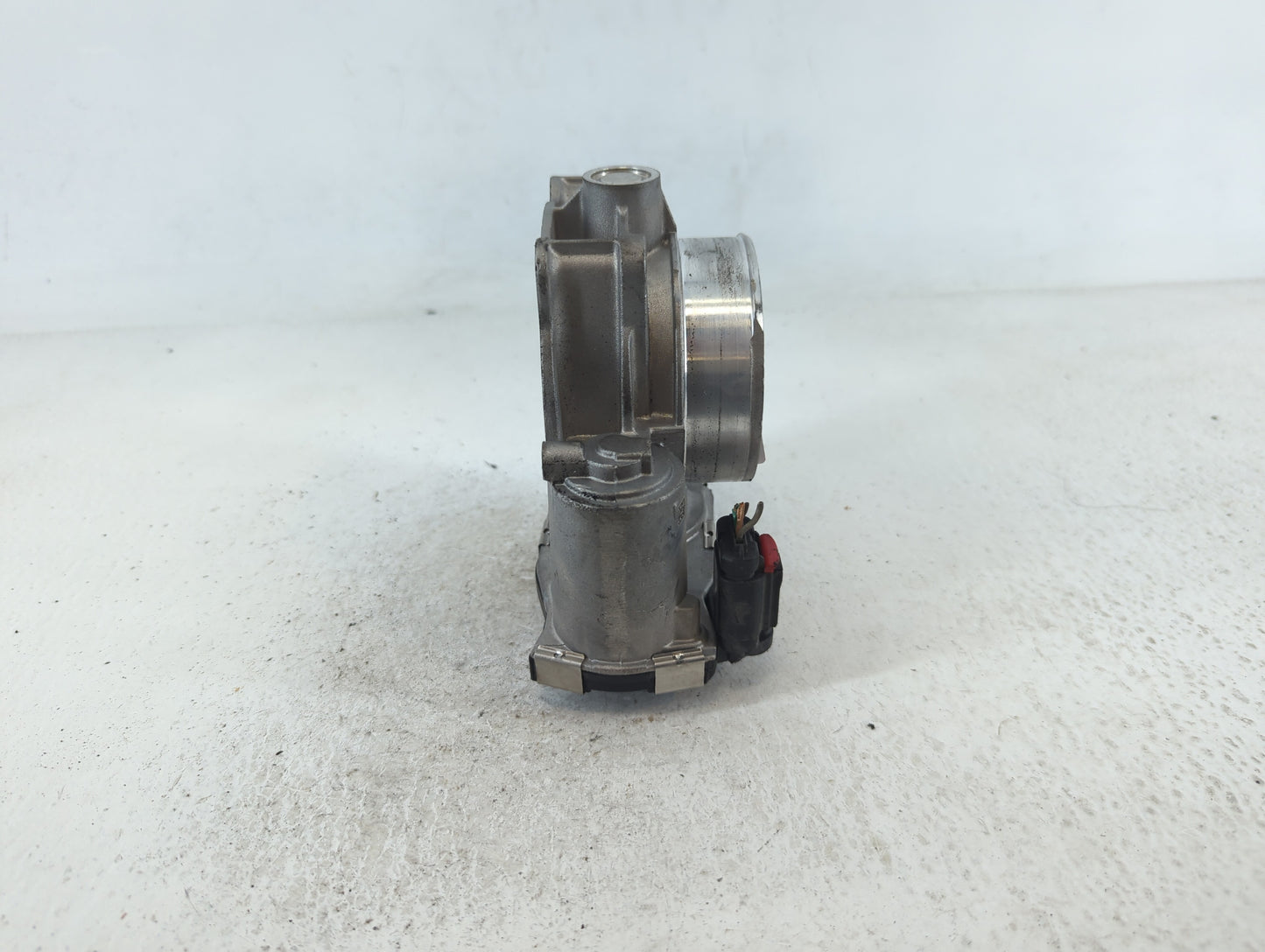 2012-2017 Gmc Acadia Throttle Body P/N:12670981AA Fits Fits 2012 2013 2014 2015 2016 2017 2018 2019 2020 2021 2022 OEM Used 