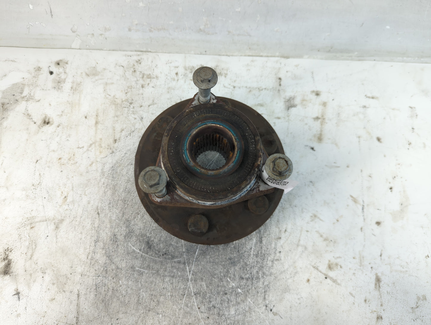 2007-2017 Gmc Acadia Driver Front Wheel Hub Oem 927726 - Oemusedautoparts1.com