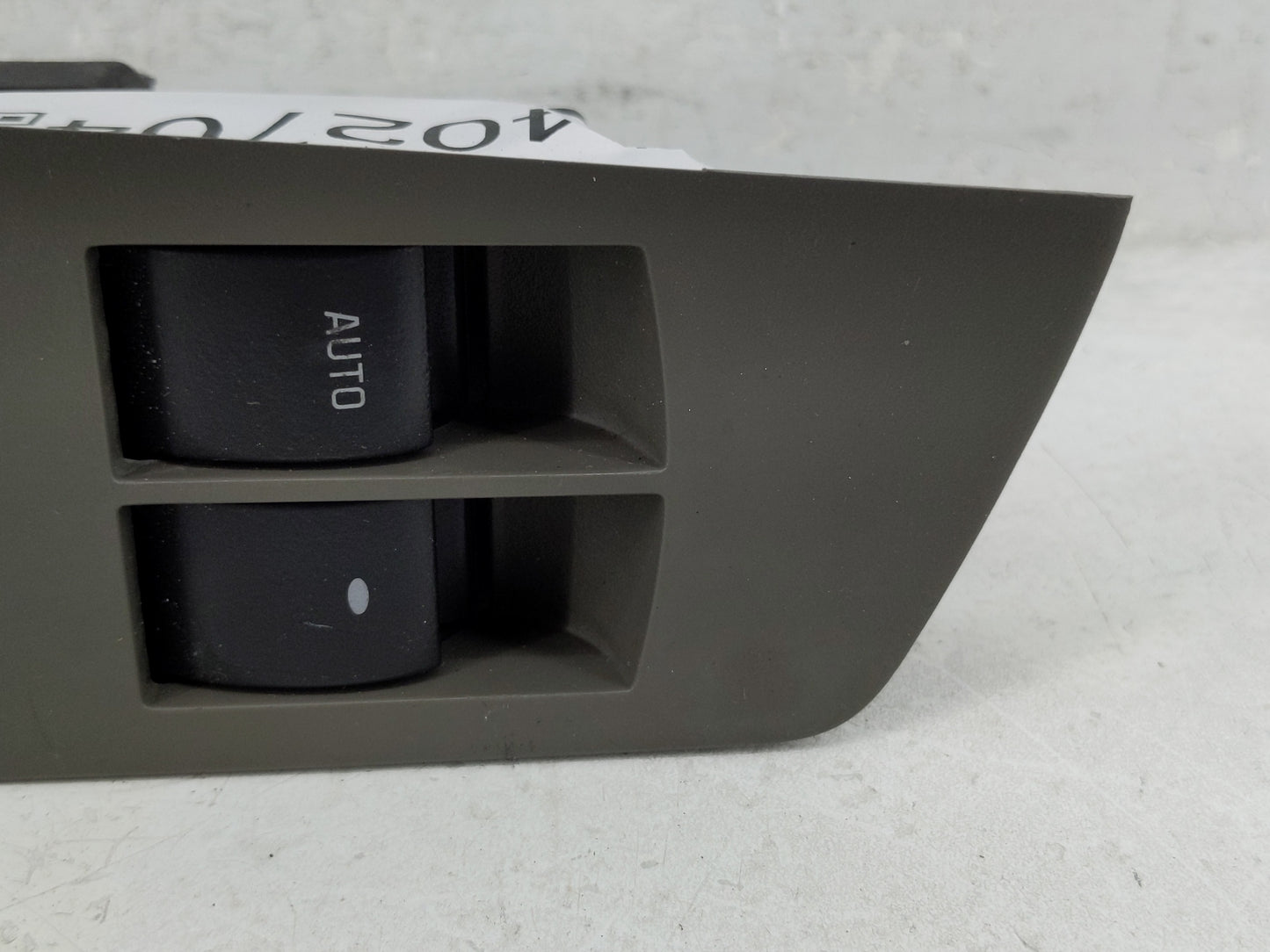 2008-2014 Gmc Savana 1500 Master Power Window Switch Replacement Driver Side Left P/N:25783333 Fits OEM Used Auto Parts - Oe