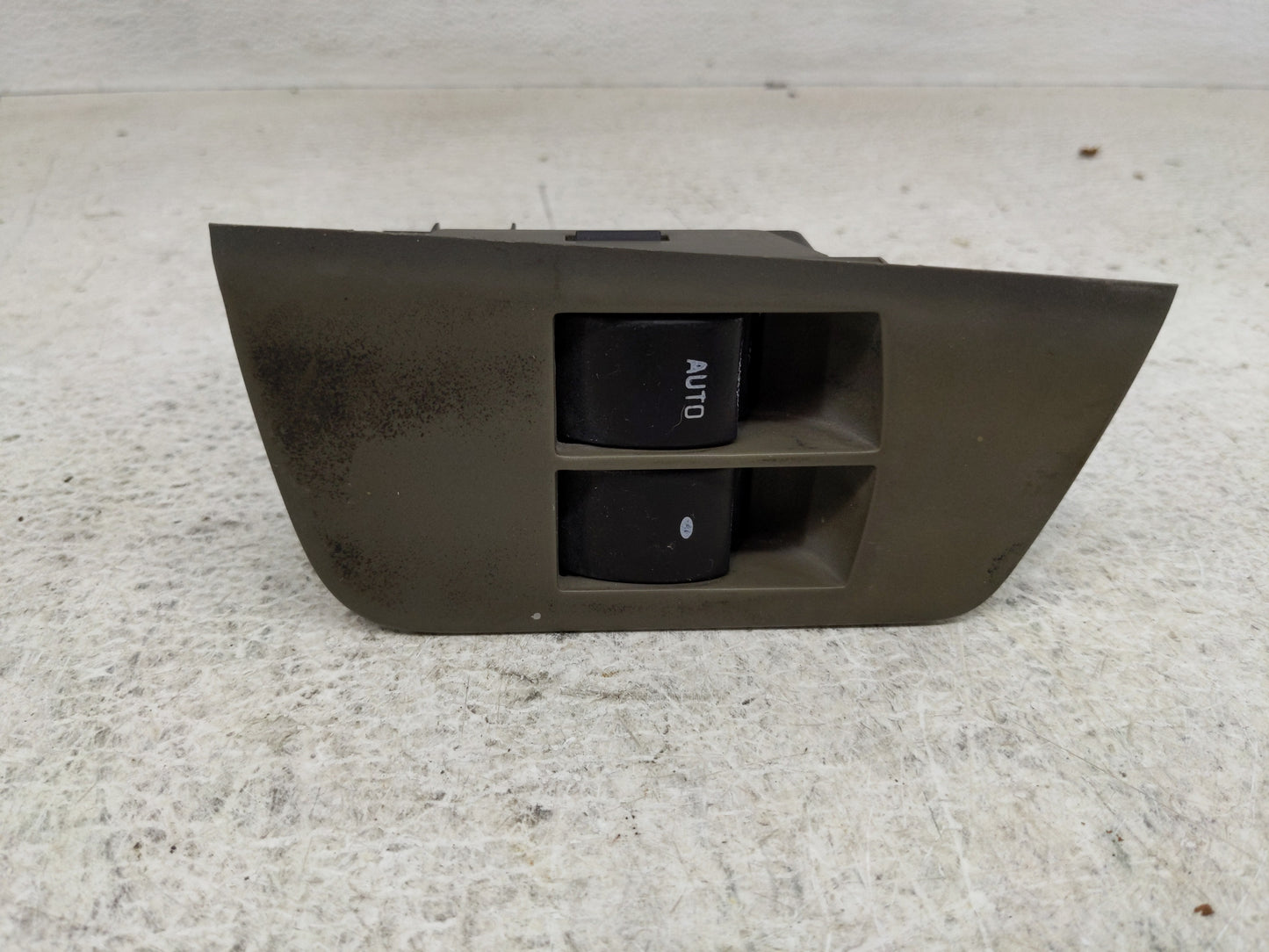 2008-2014 Gmc Savana 1500 Master Power Window Switch Replacement Driver Side Left P/N:25783333 Fits OEM Used Auto Parts - Oe