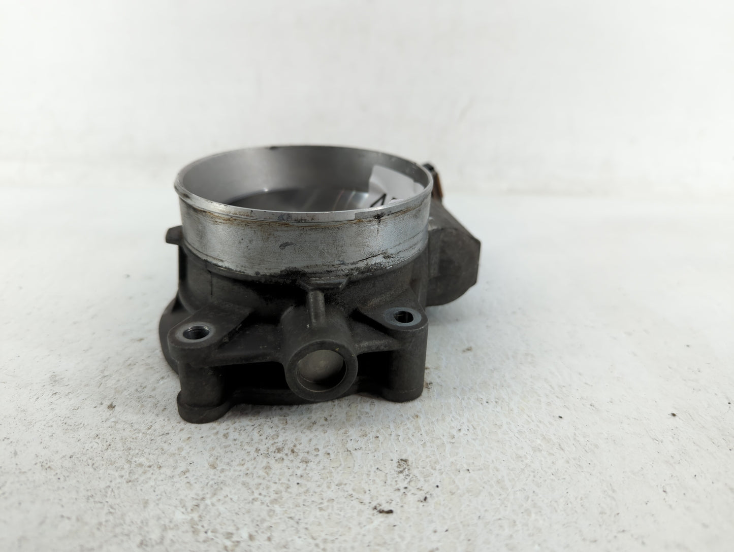 2009-2015 Gmc Savana 2500 Throttle Body P/N:RME87-3C9992 Fits Fits 2009 2010 2011 2012 2013 2014 2015 OEM Used Auto Parts - 