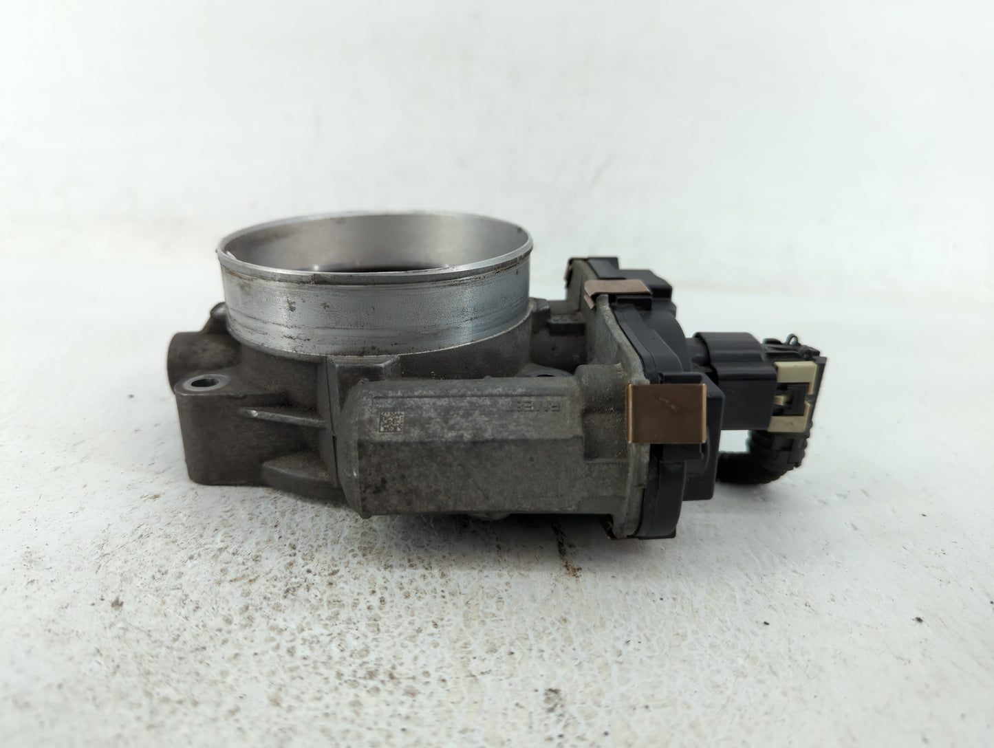 2009-2015 Gmc Savana 2500 Throttle Body P/N:RME87-3C9992 Fits Fits 2009 2010 2011 2012 2013 2014 2015 OEM Used Auto Parts - 