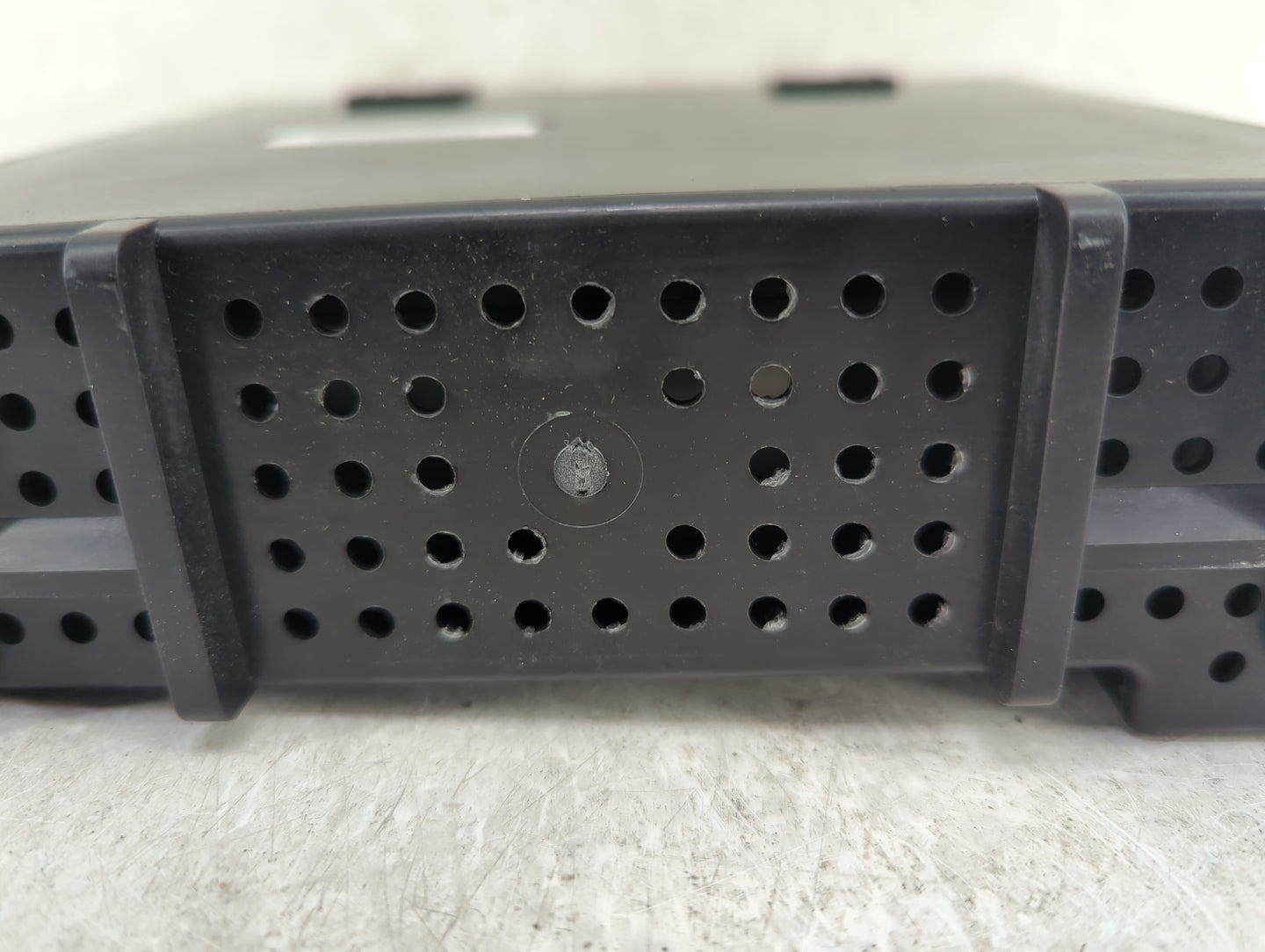 2014-2015 Gmc Sierra Radio AM FM Cd Player Receiver Replacement P/N:13592804 111000-55310101 Fits Fits 2013 2014 2015 OEM Us