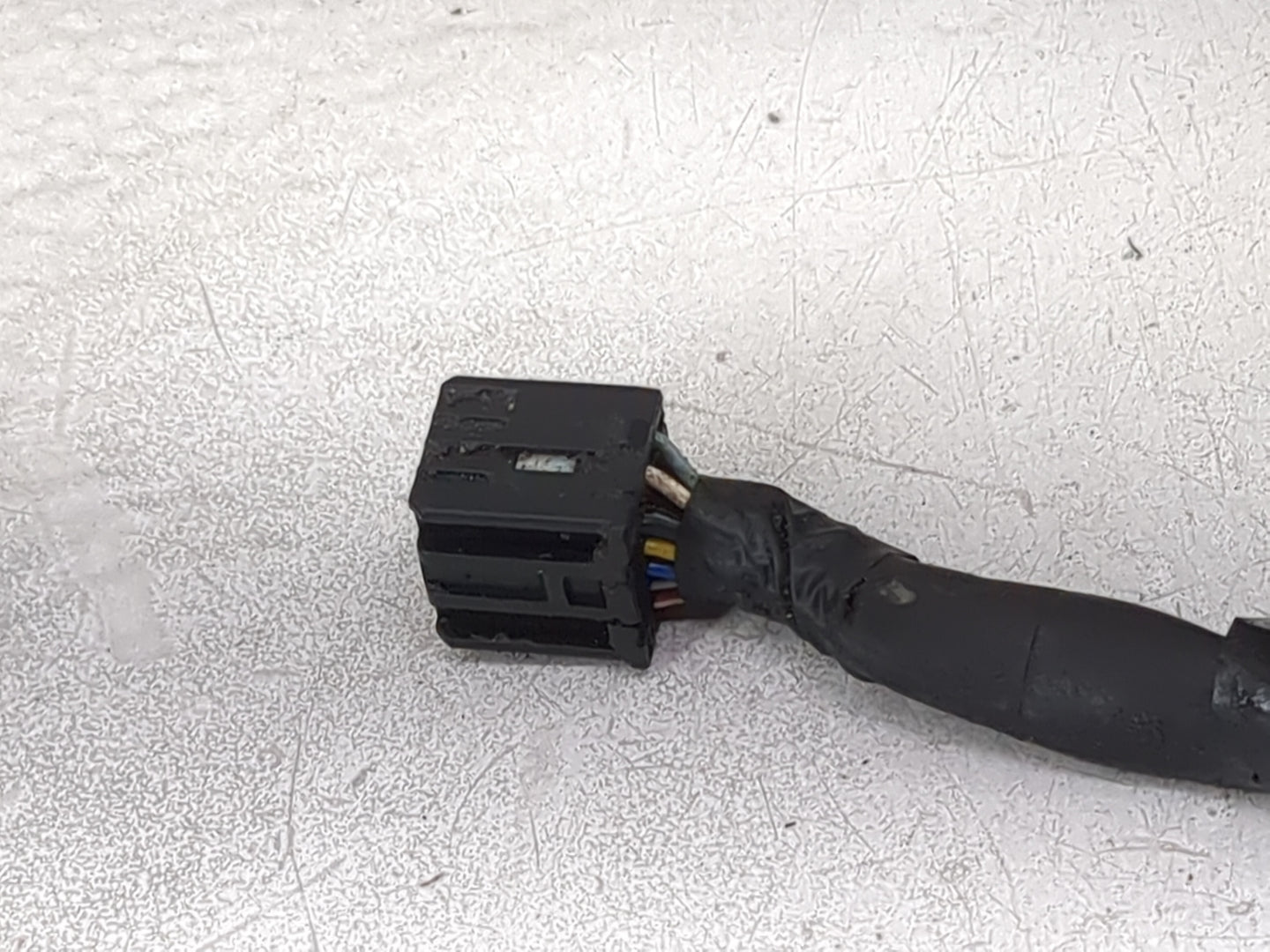2014 Gmc Sierra Driver Side View Mirror - Left Door Mirror OEM Used - Oemusedautoparts1.com