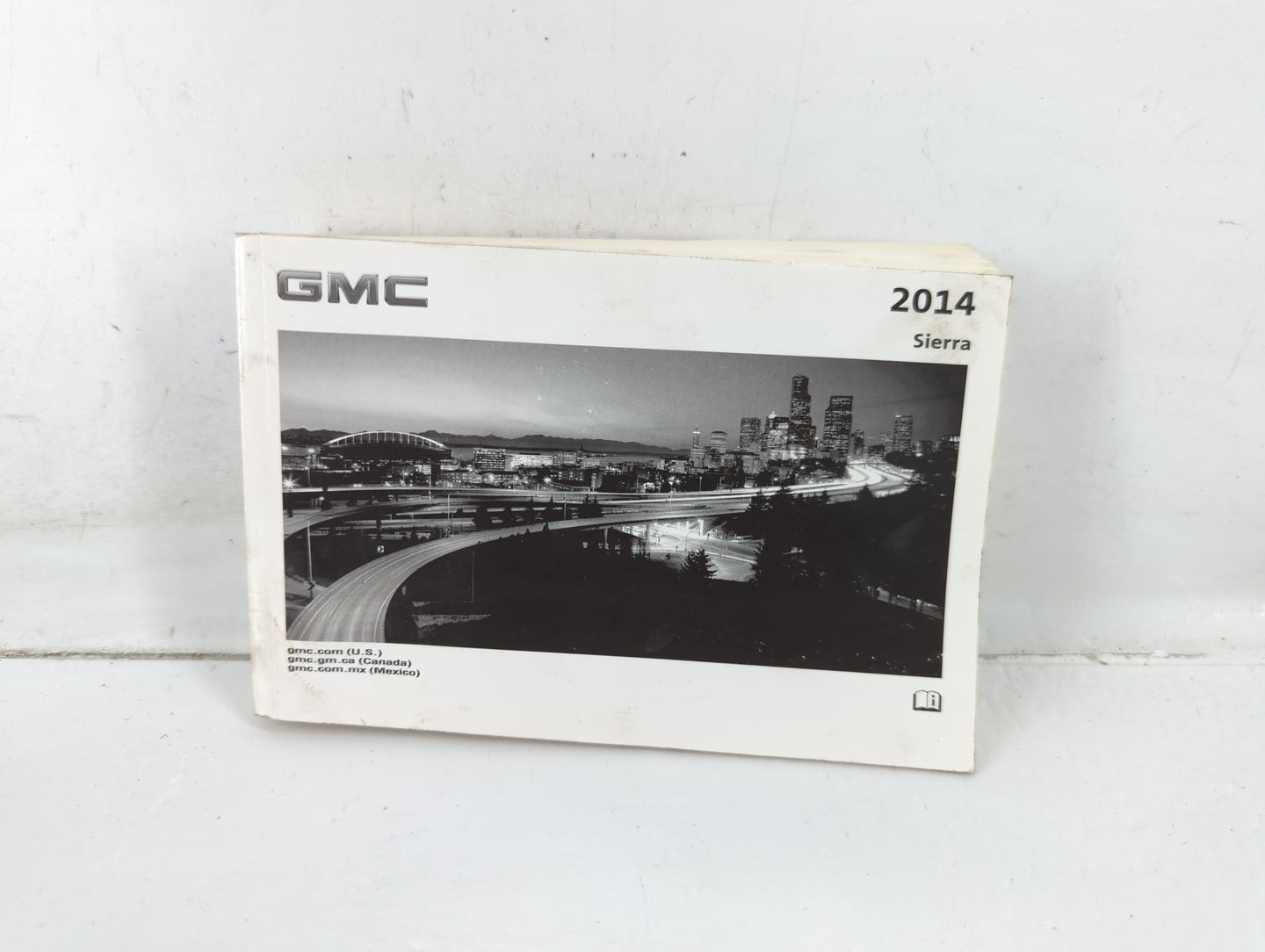 2014 Gmc Sierra Owners Manual Book Guide P/N:23188200 C OEM Used Auto Parts - Oemusedautoparts1.com