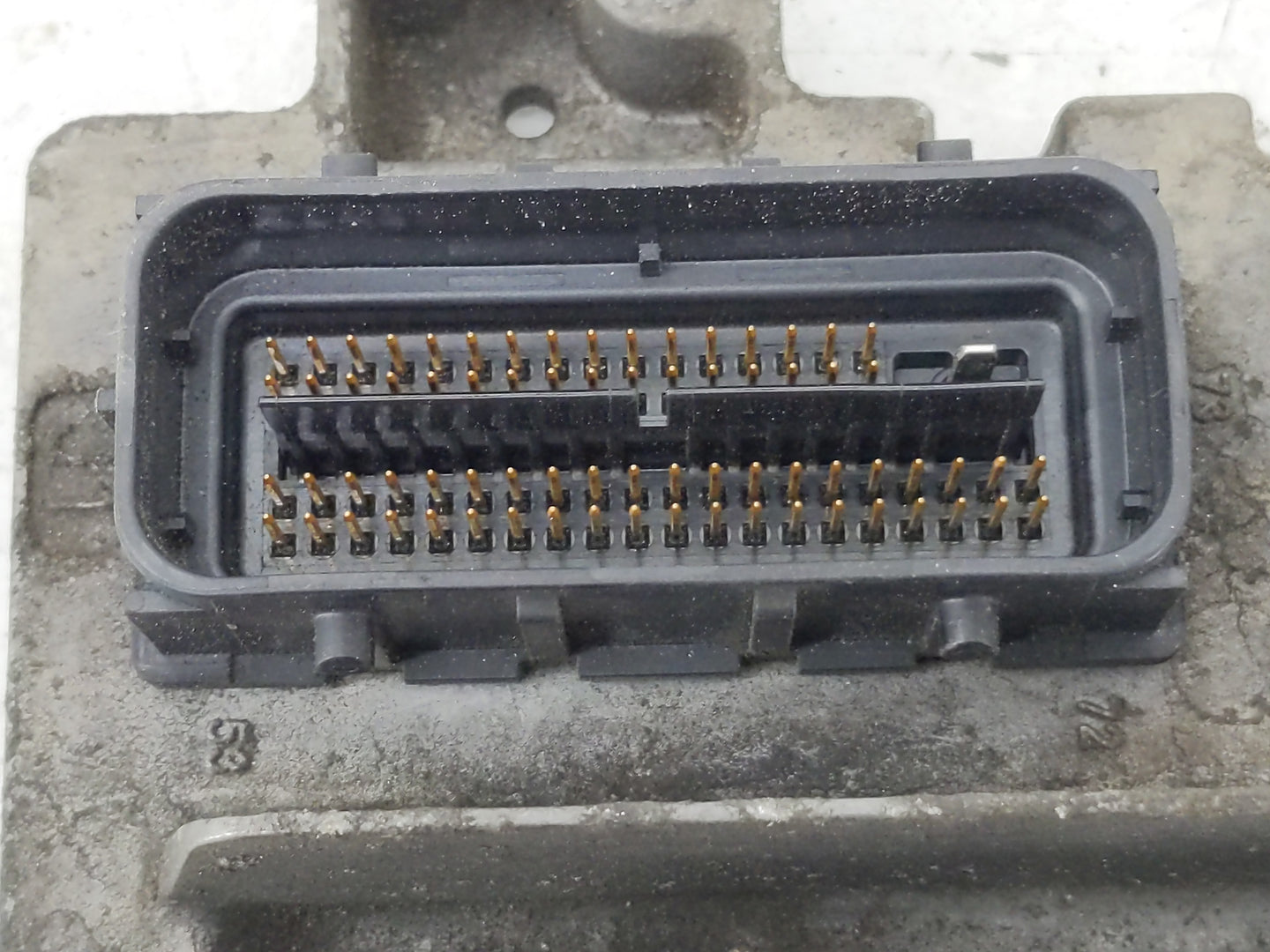 2014-2016 Gmc Sierra 1500 PCM Engine Control Computer ECU ECM PCU OEM P/N:12639900 Fits Fits 2014 2015 2016 OEM Used Auto Pa