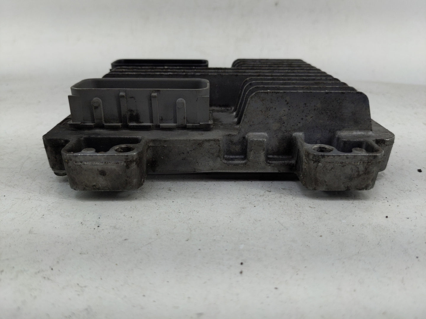 2014-2016 Gmc Sierra 1500 PCM Engine Control Computer ECU ECM PCU OEM P/N:12639900 Fits Fits 2014 2015 2016 OEM Used Auto Pa