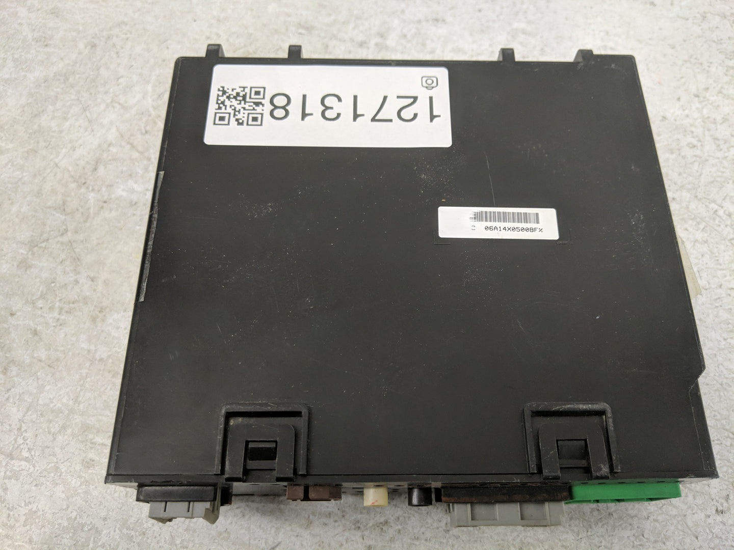 2014 Gmc Sierra 1500 Radio AM FM Cd Player Receiver Replacement P/N:13592808 Fits Fits 2015 OEM Used Auto Parts - Oemusedaut