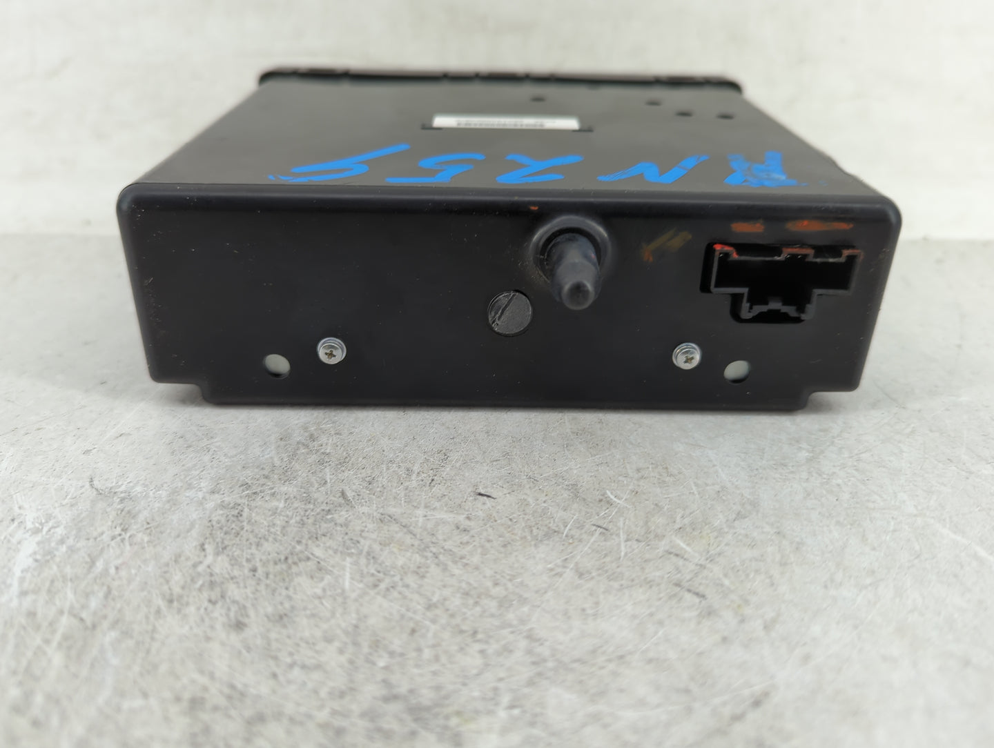 2014 Gmc Sierra 1500 Radio AM FM Cd Player Receiver Replacement P/N:13590747 Fits Fits 2013 2015 OEM Used Auto Parts - Oemus