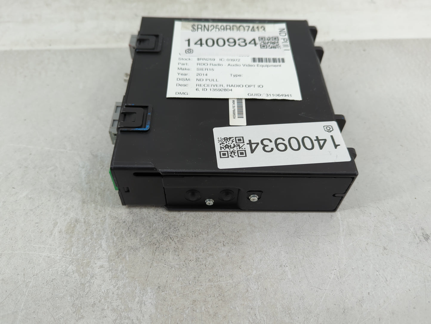 2014 Gmc Sierra 1500 Radio AM FM Cd Player Receiver Replacement P/N:13592715 Fits Fits 2013 2015 OEM Used Auto Parts - Oemus