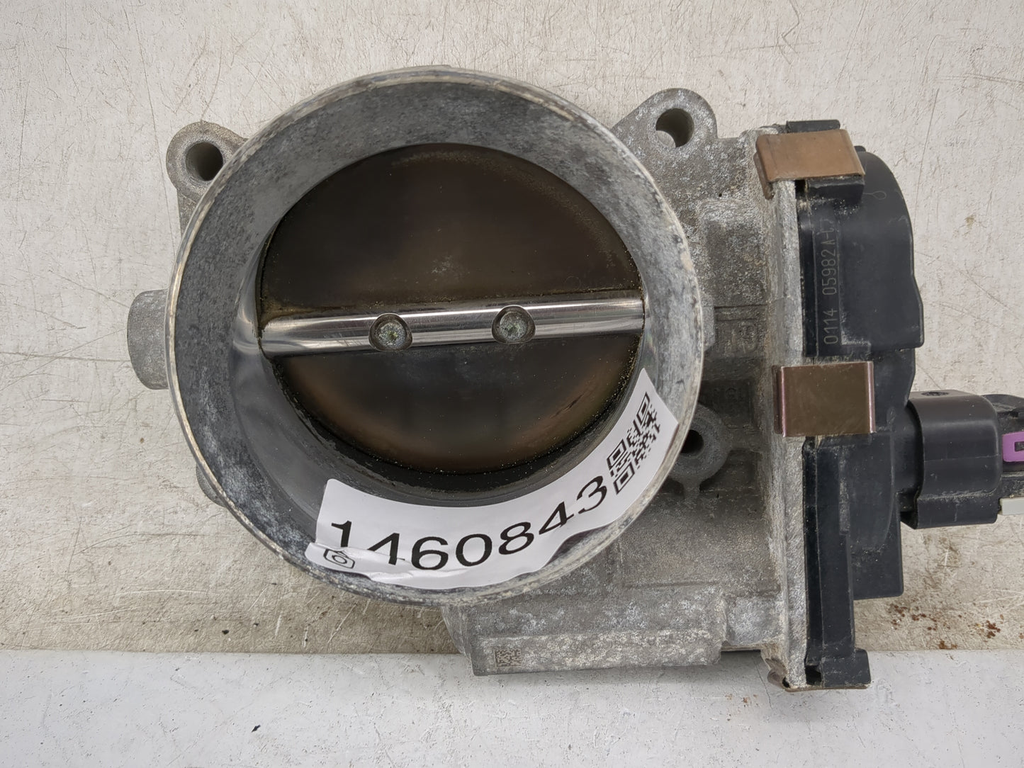 2014 Gmc Sierra 1500 Throttle Body P/N:0114 05982A Fits OEM Used Auto Parts - Oemusedautoparts1.com