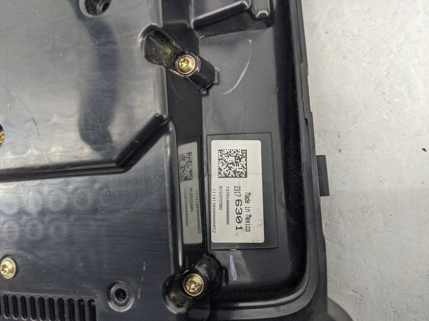 2014 Gmc Sierra 1500 Radio AM FM Cd Player Receiver Replacement P/N:23176301 23168151 Fits Fits 2018 OEM Used Auto Parts - O