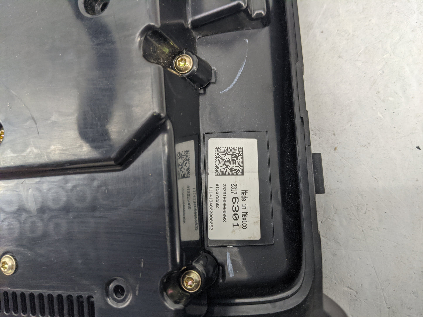 2014 Gmc Sierra 1500 Radio AM FM Cd Player Receiver Replacement P/N:23176301 23168151 Fits Fits 2018 OEM Used Auto Parts - O