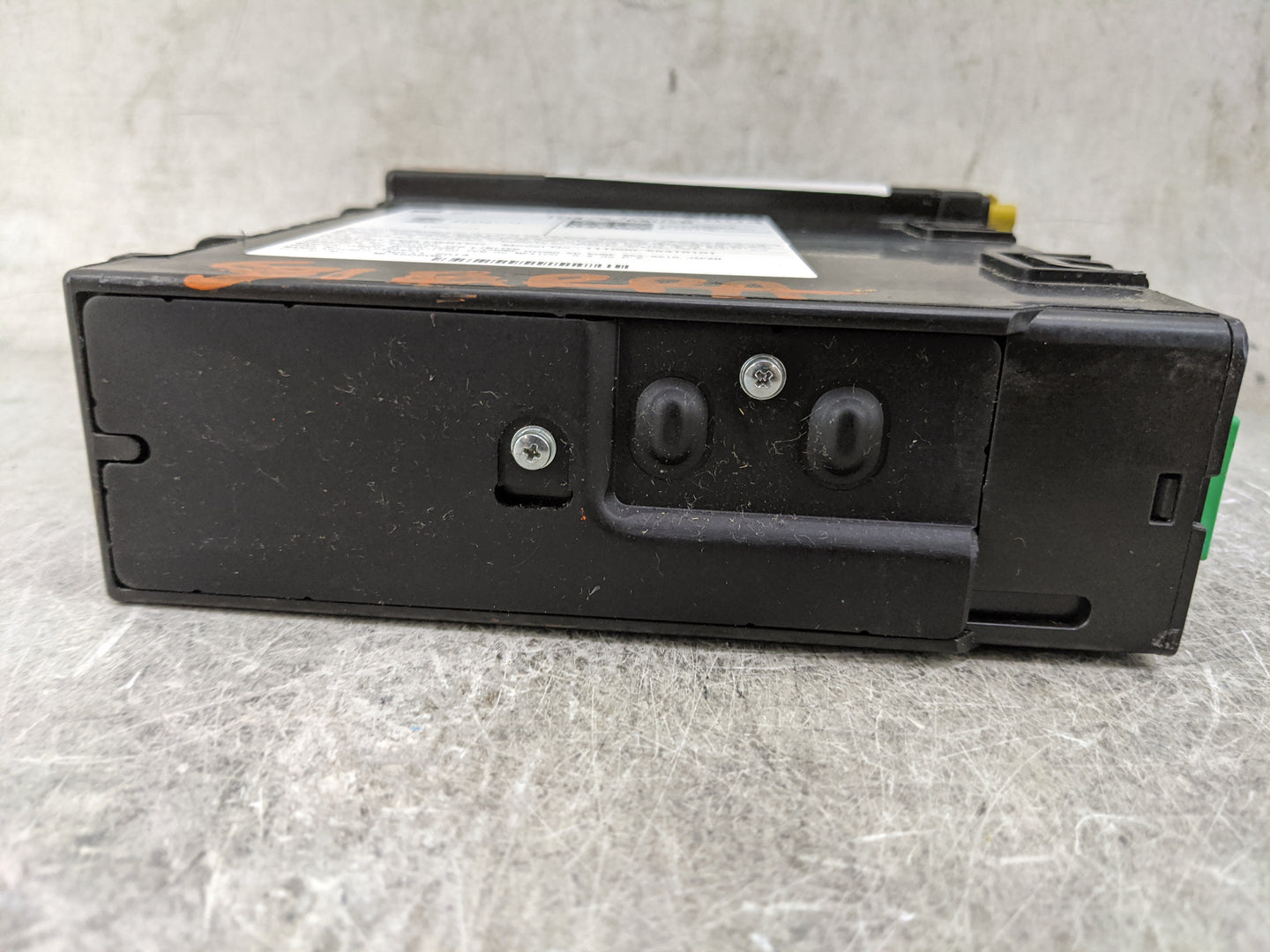 2014 Gmc Sierra 1500 Radio AM FM Cd Player Receiver Replacement P/N:13592804 111000-55310101 Fits Fits 2013 2015 OEM Used Au