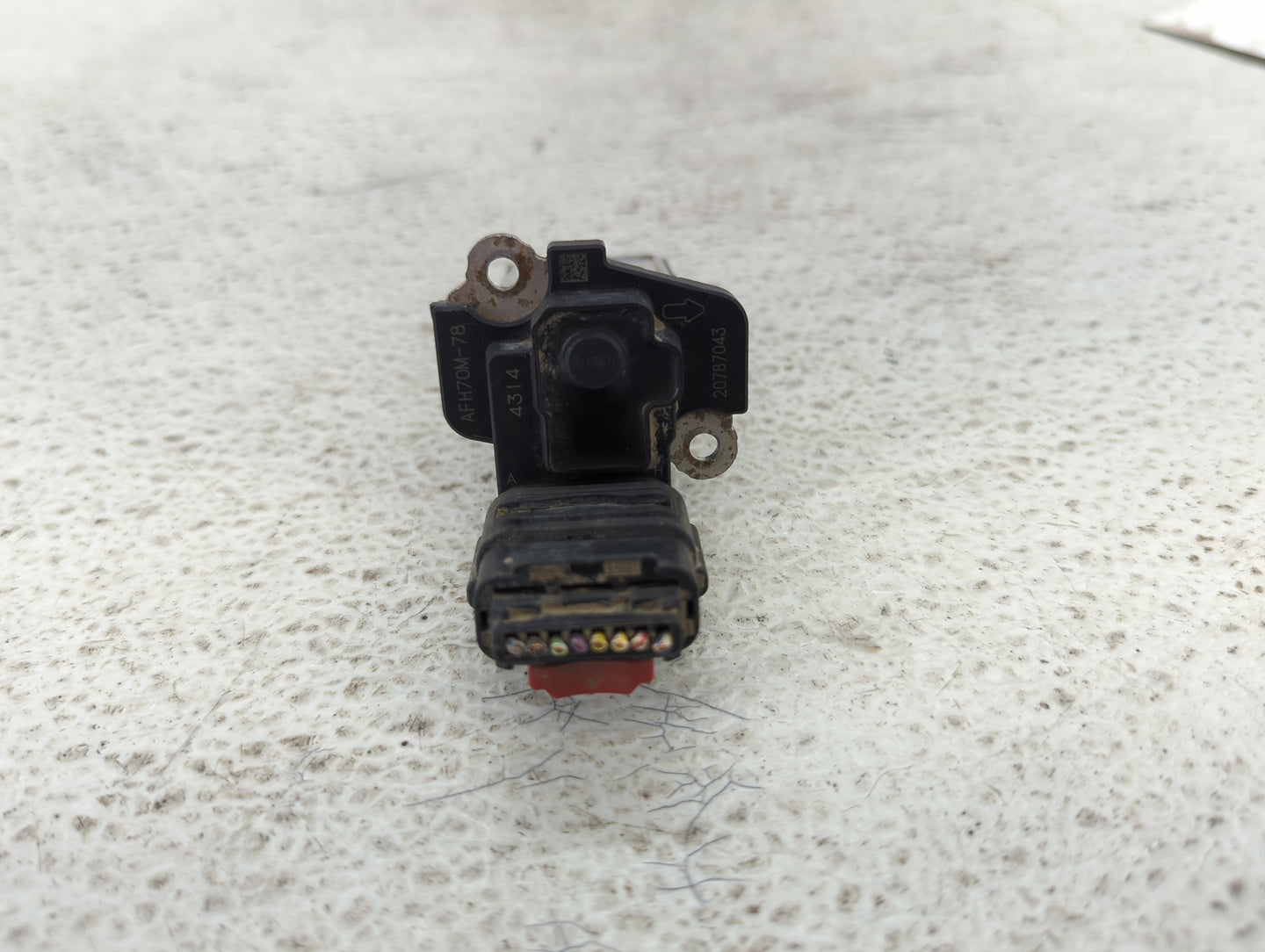 2014-2019 Gmc Sierra 1500 Mass Air Flow Meter Maf 1485540 - Oemusedautoparts1.com