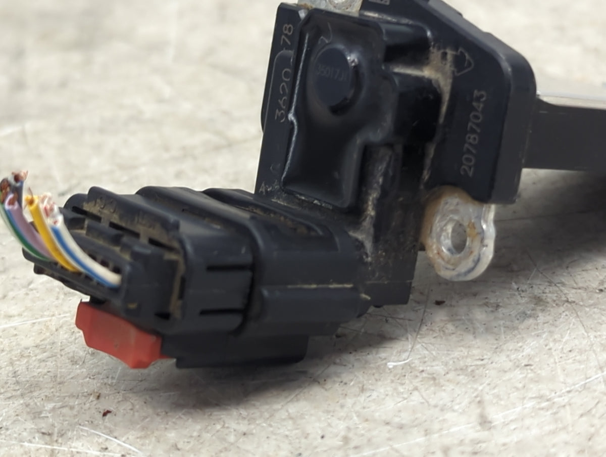 2014-2019 Gmc Sierra 1500 Mass Air Flow Meter Maf Sensor 1486557 - Oemusedautoparts1.com