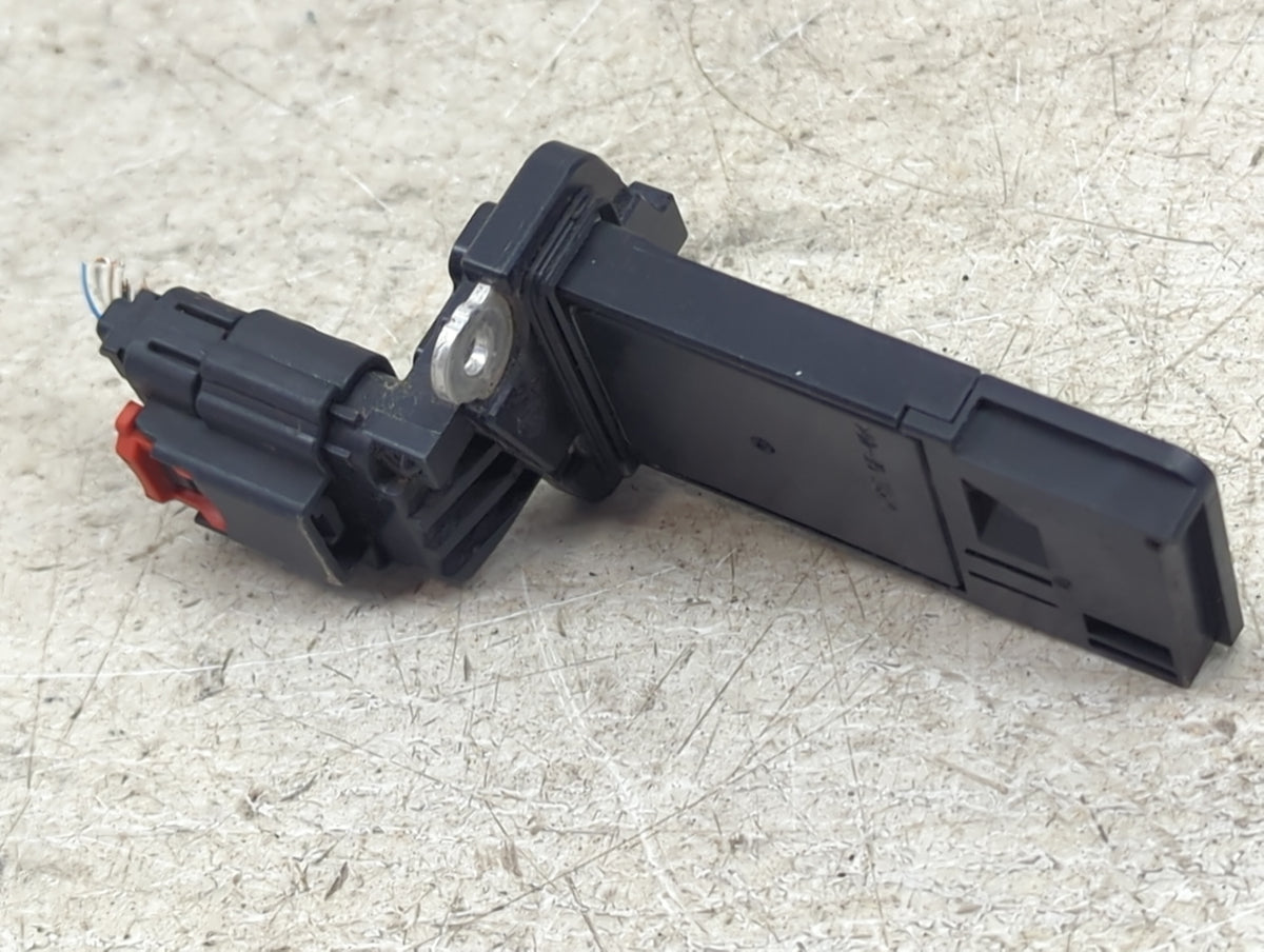 2014-2019 Gmc Sierra 1500 Mass Air Flow Meter Maf Sensor 1486557 - Oemusedautoparts1.com