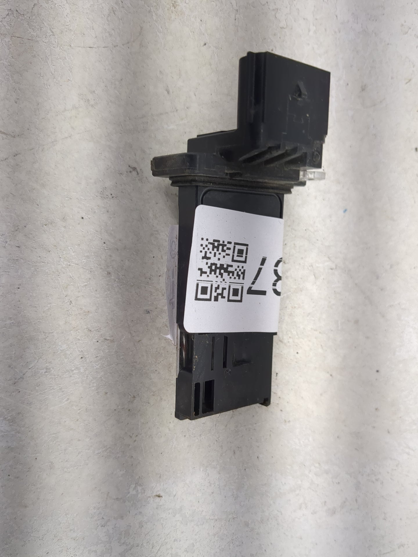 Gmc Sierra 1500 Mass Air Flow Meter Maf 1486687 - Oemusedautoparts1.com