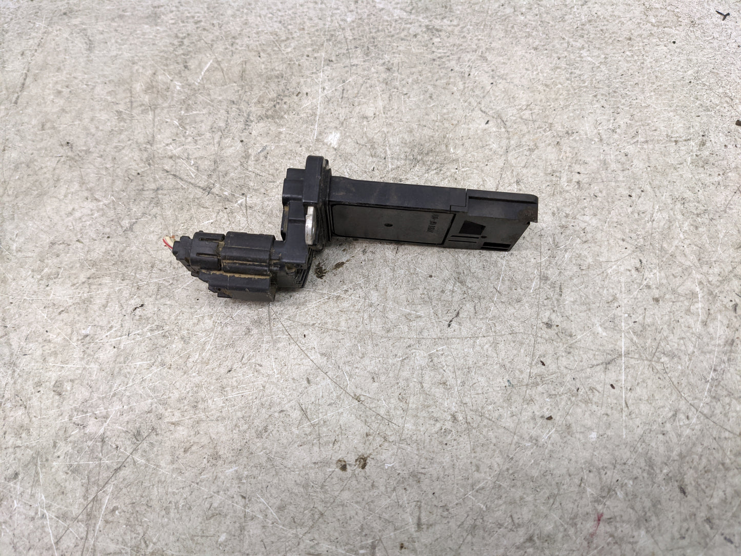 2014-2019 Gmc Sierra 1500 Mass Air Flow Meter Maf 1487467 - Oemusedautoparts1.com