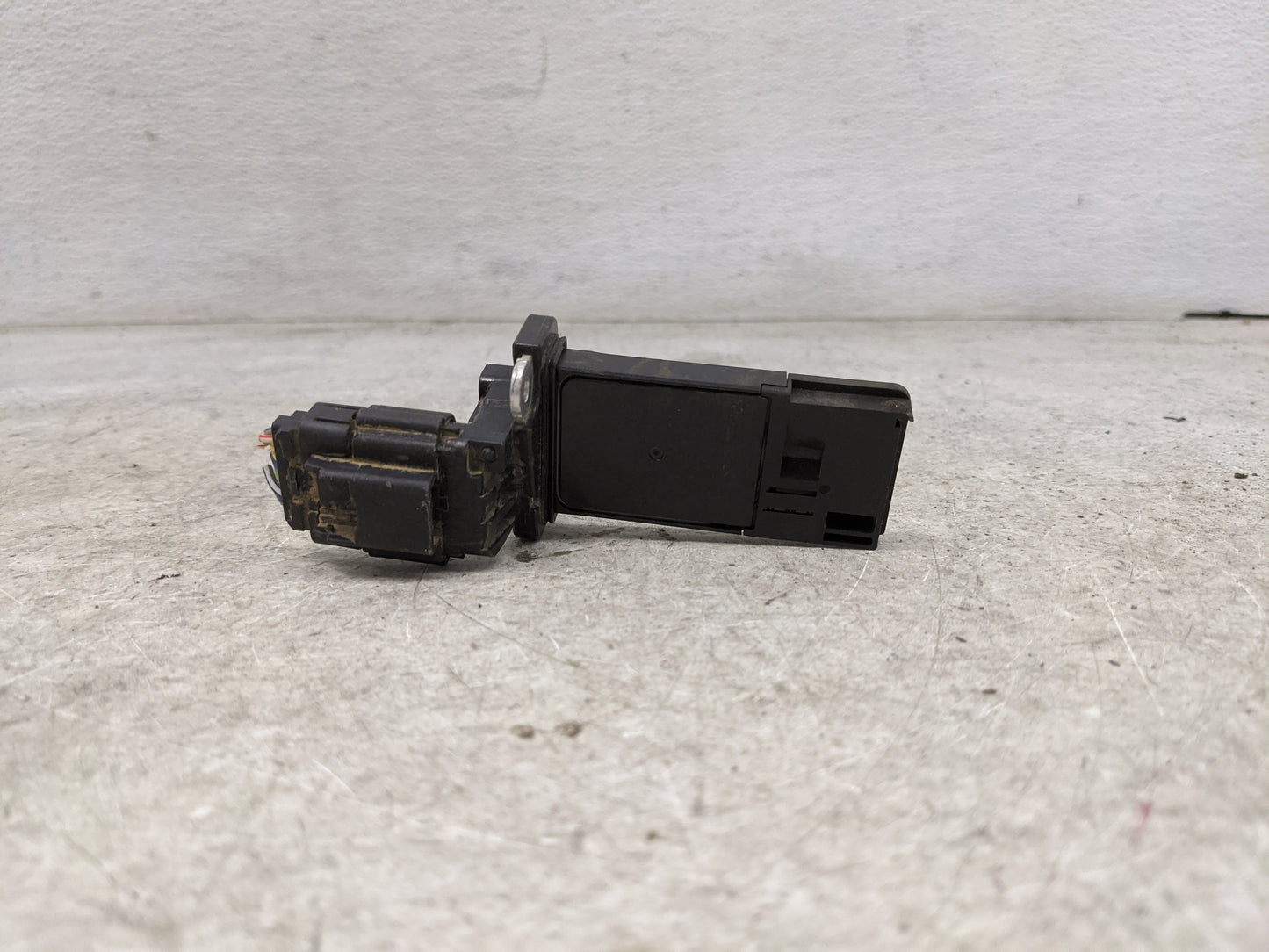 2014-2019 Gmc Sierra 1500 Mass Air Flow Meter Maf 1487467 - Oemusedautoparts1.com