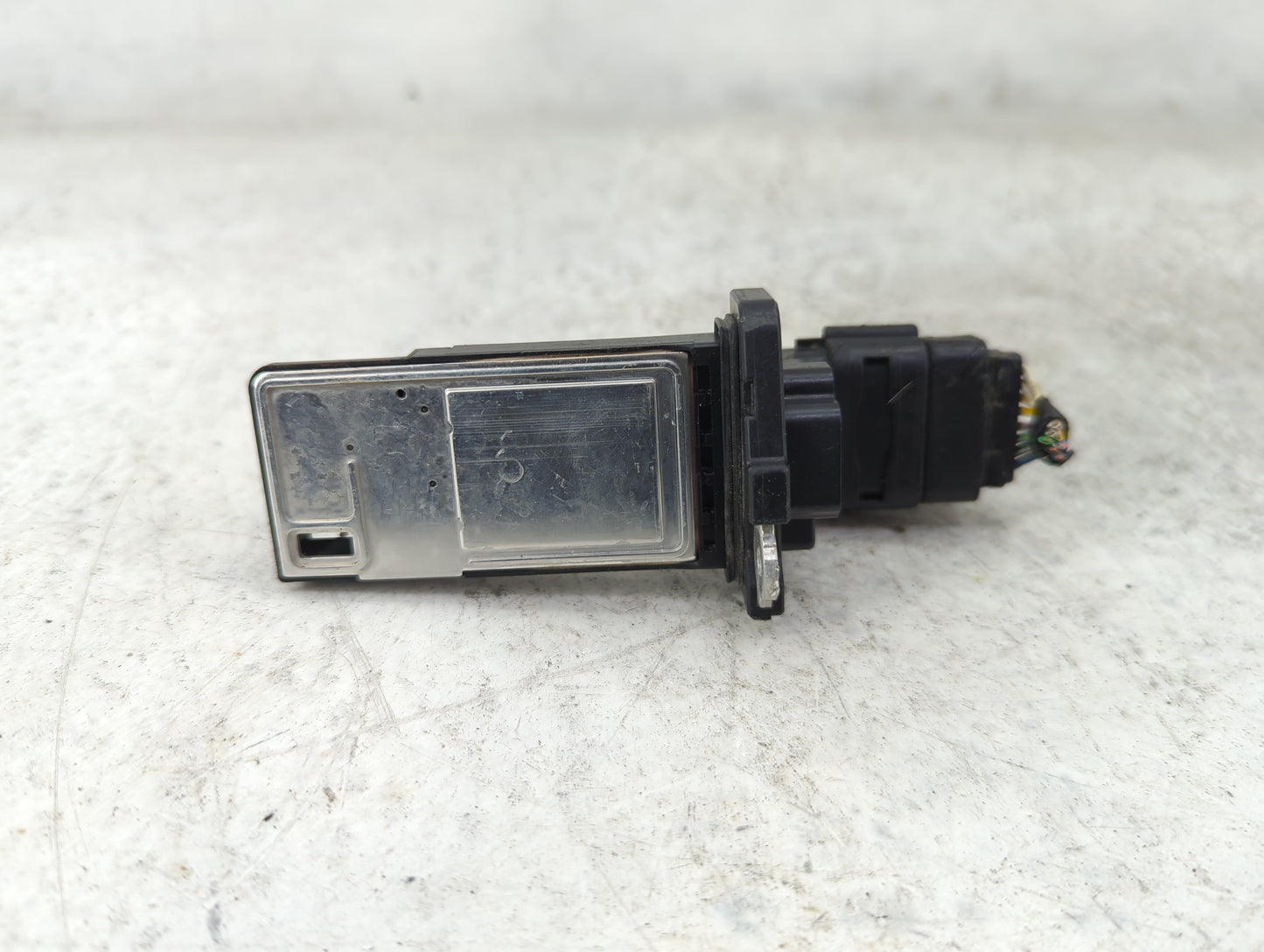 2014-2019 Gmc Sierra 1500 Mass Air Flow Meter Maf 1489941 - Oemusedautoparts1.com