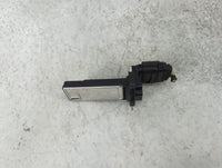 2014-2019 Gmc Sierra 1500 Mass Air Flow Meter Maf 1489941 - Oemusedautoparts1.com