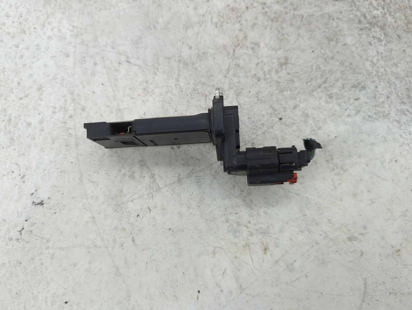 2014-2019 Gmc Sierra 1500 Mass Air Flow Meter Maf 1489941 - Oemusedautoparts1.com