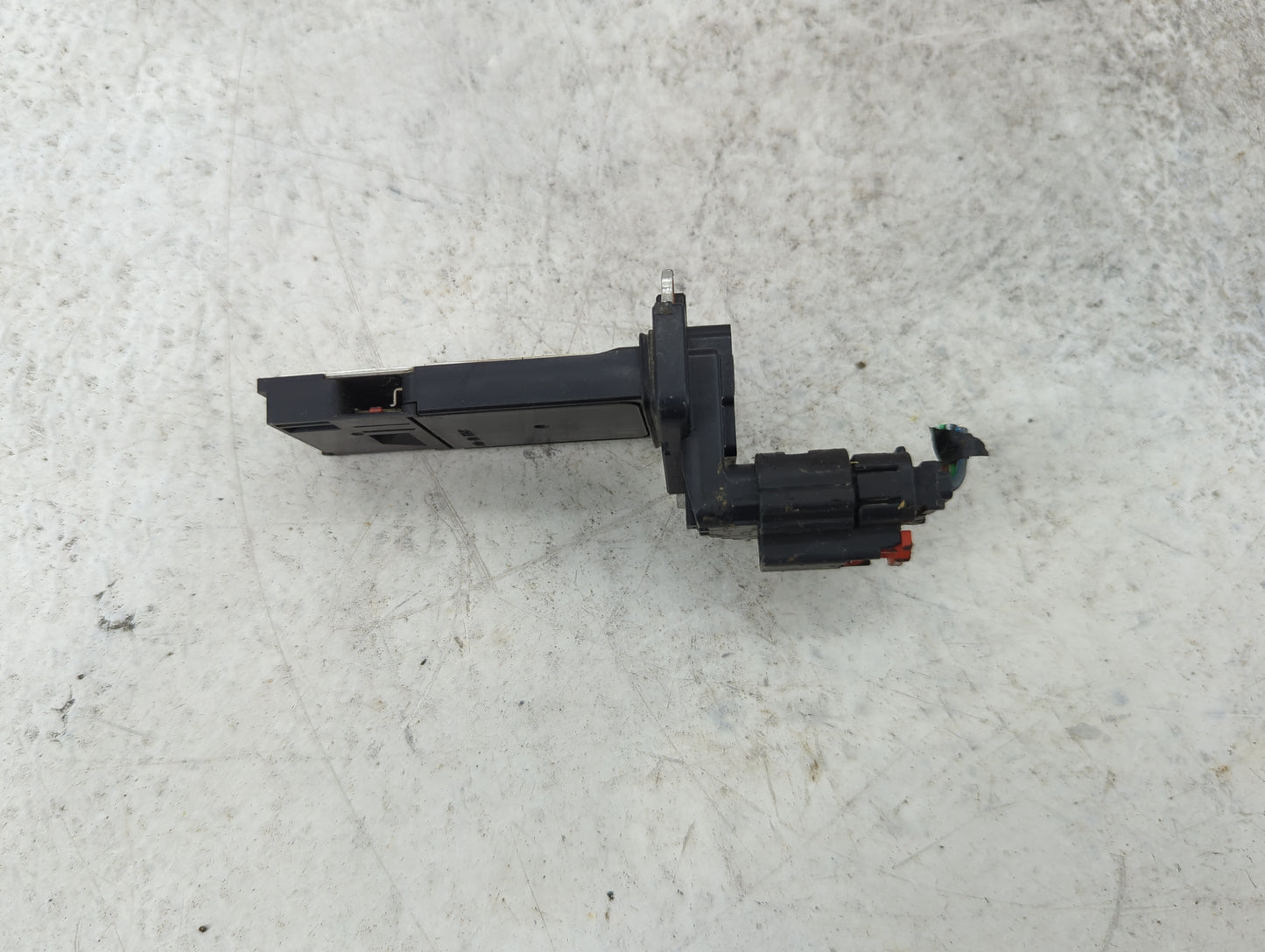 2014-2019 Gmc Sierra 1500 Mass Air Flow Meter Maf 1489941 - Oemusedautoparts1.com