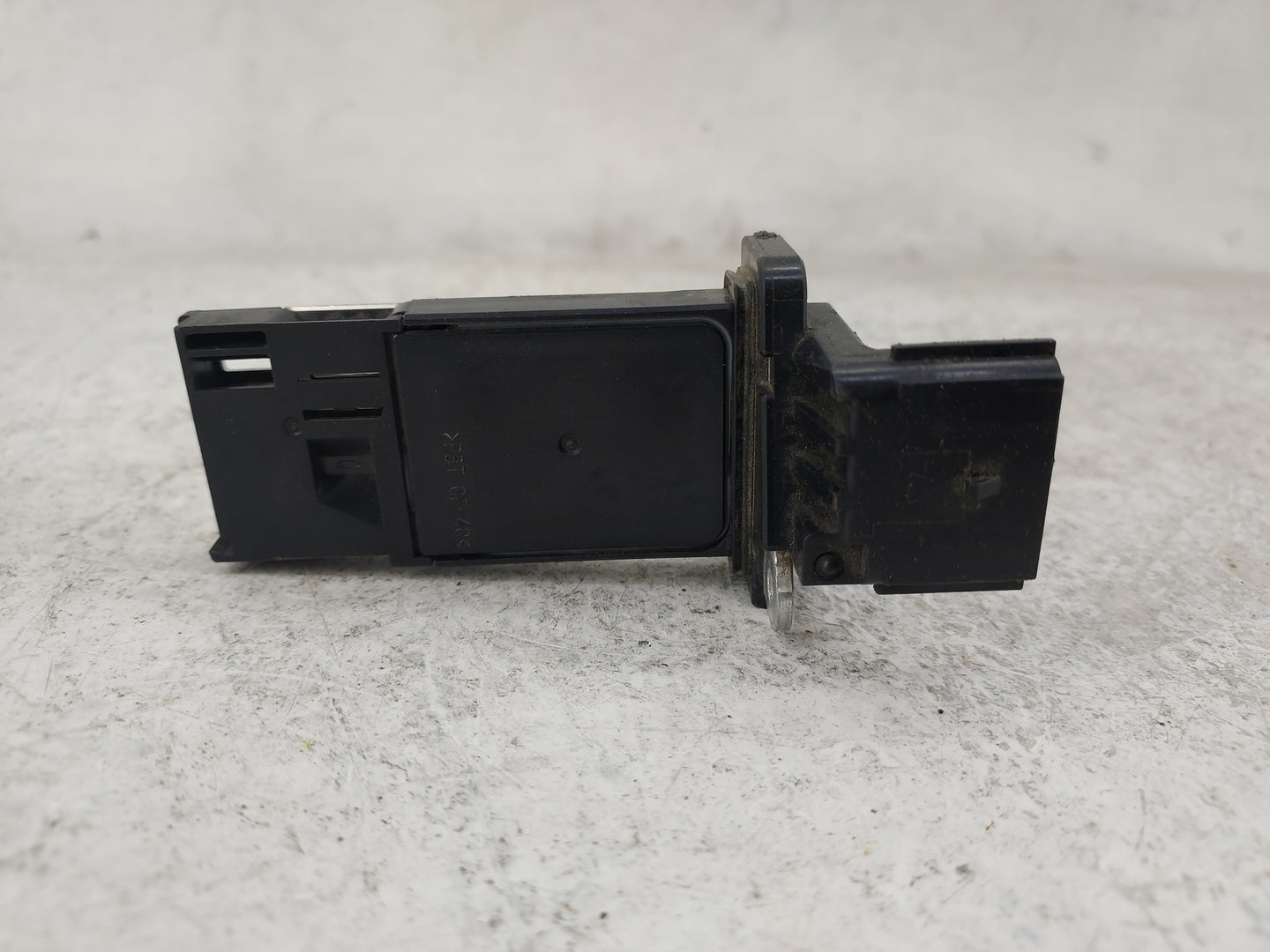 2014-2019 Gmc Sierra 1500 Mass Air Flow Meter Maf 1489949 - Oemusedautoparts1.com