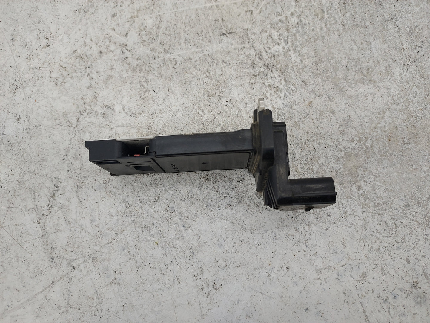 2014-2019 Gmc Sierra 1500 Mass Air Flow Meter Maf 1489949 - Oemusedautoparts1.com