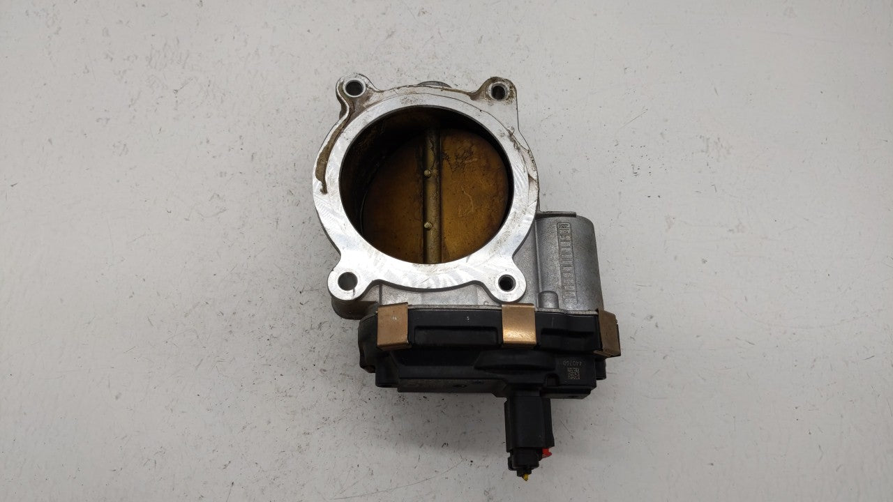 2014-2018 Gmc Sierra 1500 Throttle Body P/N:12678224 12617792 Fits Fits 2014 2015 2016 2017 2018 2019 OEM Used Auto Parts - 