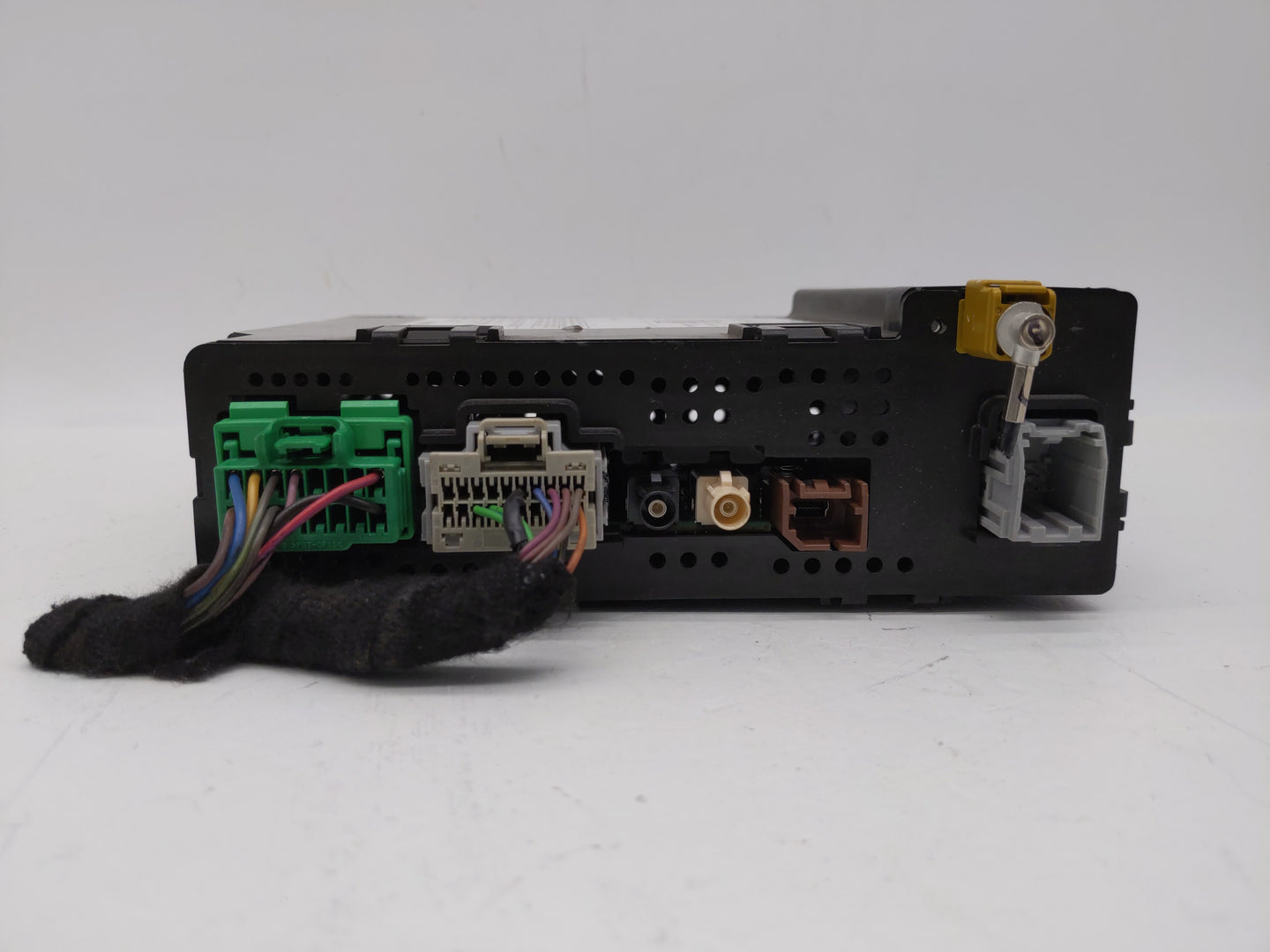 2014 Gmc Sierra 1500 Radio AM FM Cd Player Receiver Replacement P/N:23151543 13590746, 13592804 Fits Fits 2013 2015 OEM Used