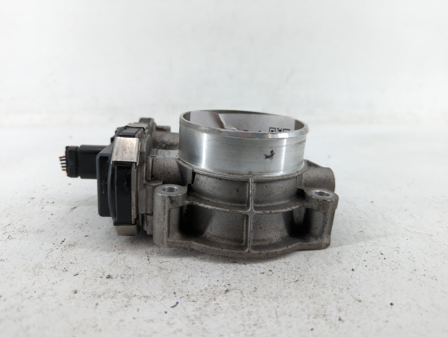 2014-2015 Gmc Sierra 1500 Throttle Body P/N:12632171BA Fits Fits 2014 2015 OEM Used Auto Parts - Oemusedautoparts1.com