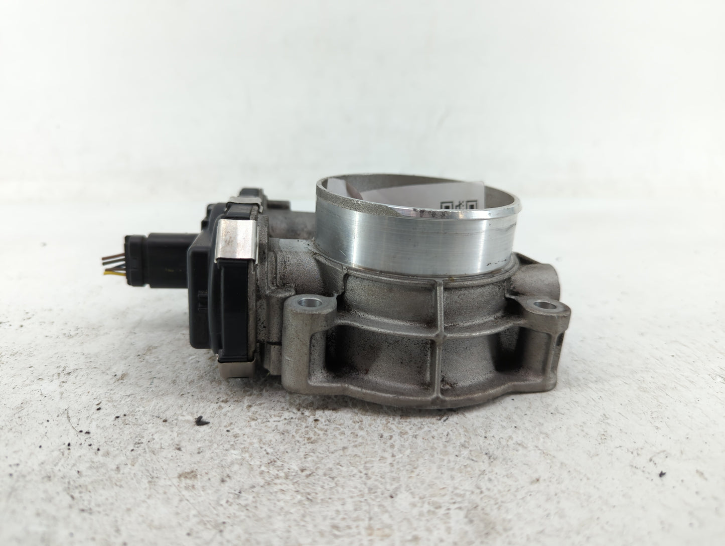 2014-2015 Gmc Sierra 1500 Throttle Body P/N:12632171BA Fits Fits 2014 2015 OEM Used Auto Parts - Oemusedautoparts1.com