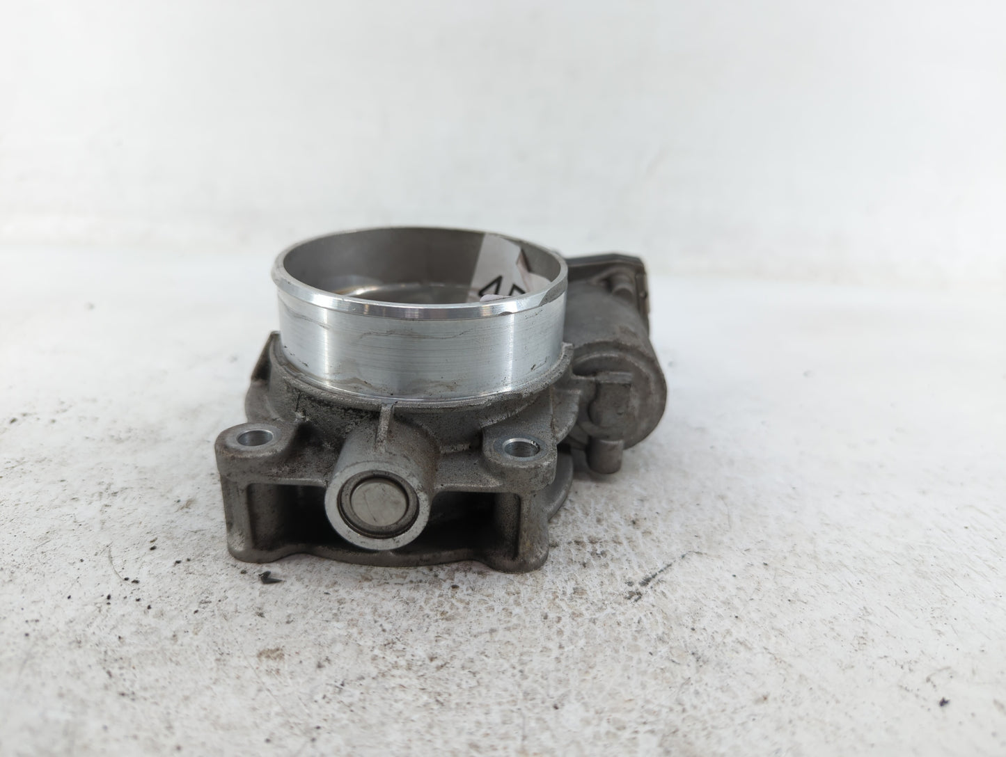2014-2015 Gmc Sierra 1500 Throttle Body P/N:12632171BA Fits Fits 2014 2015 OEM Used Auto Parts - Oemusedautoparts1.com