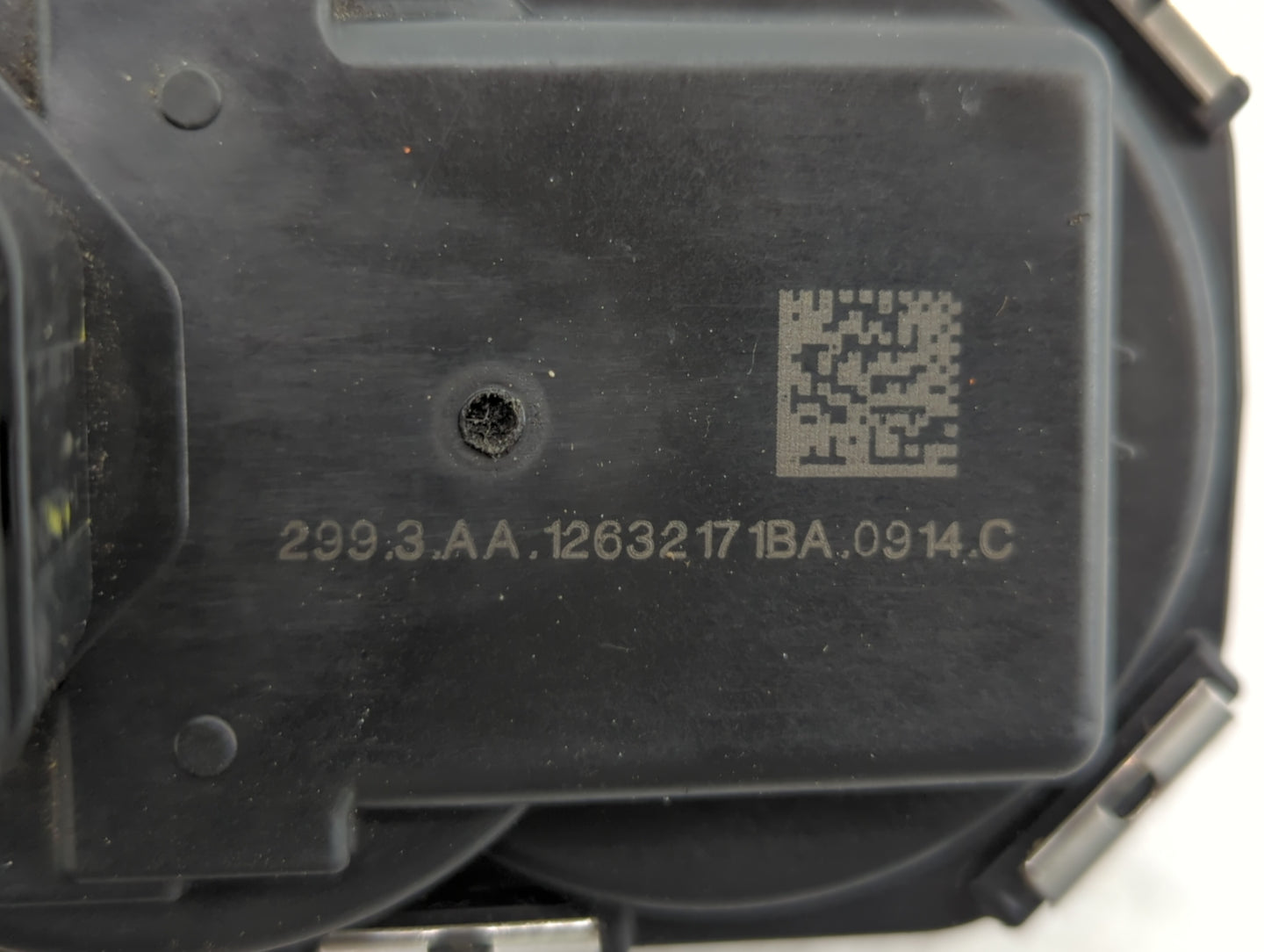 2014-2015 Gmc Sierra 1500 Throttle Body P/N:12632171BA Fits Fits 2014 2015 OEM Used Auto Parts - Oemusedautoparts1.com