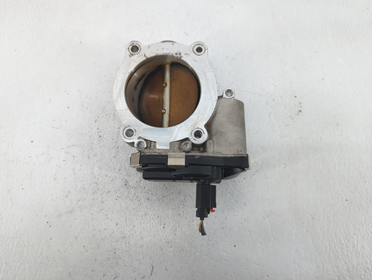 2014-2015 Gmc Sierra 1500 Throttle Body P/N:12632171BA Fits Fits 2014 2015 OEM Used Auto Parts - Oemusedautoparts1.com
