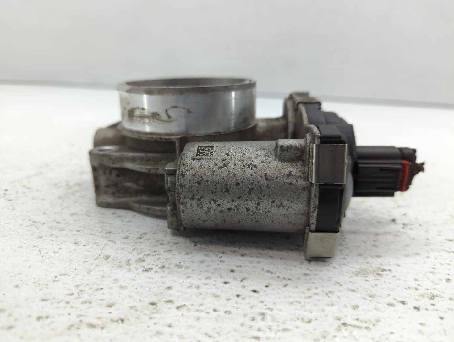 2014-2015 Gmc Sierra 1500 Throttle Body P/N:12632171BA Fits Fits 2014 2015 OEM Used Auto Parts - Oemusedautoparts1.com