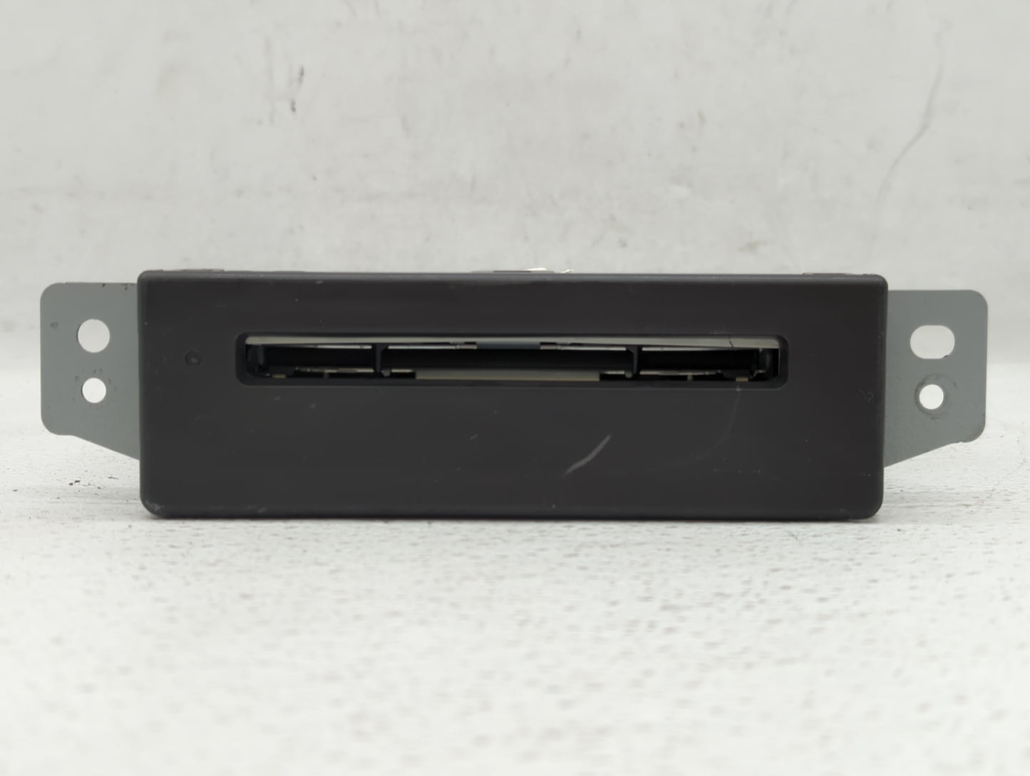 2014-2014 Gmc Sierra 1500 Am Fm Cd Player Radio Receiver - Oemusedautoparts1.com