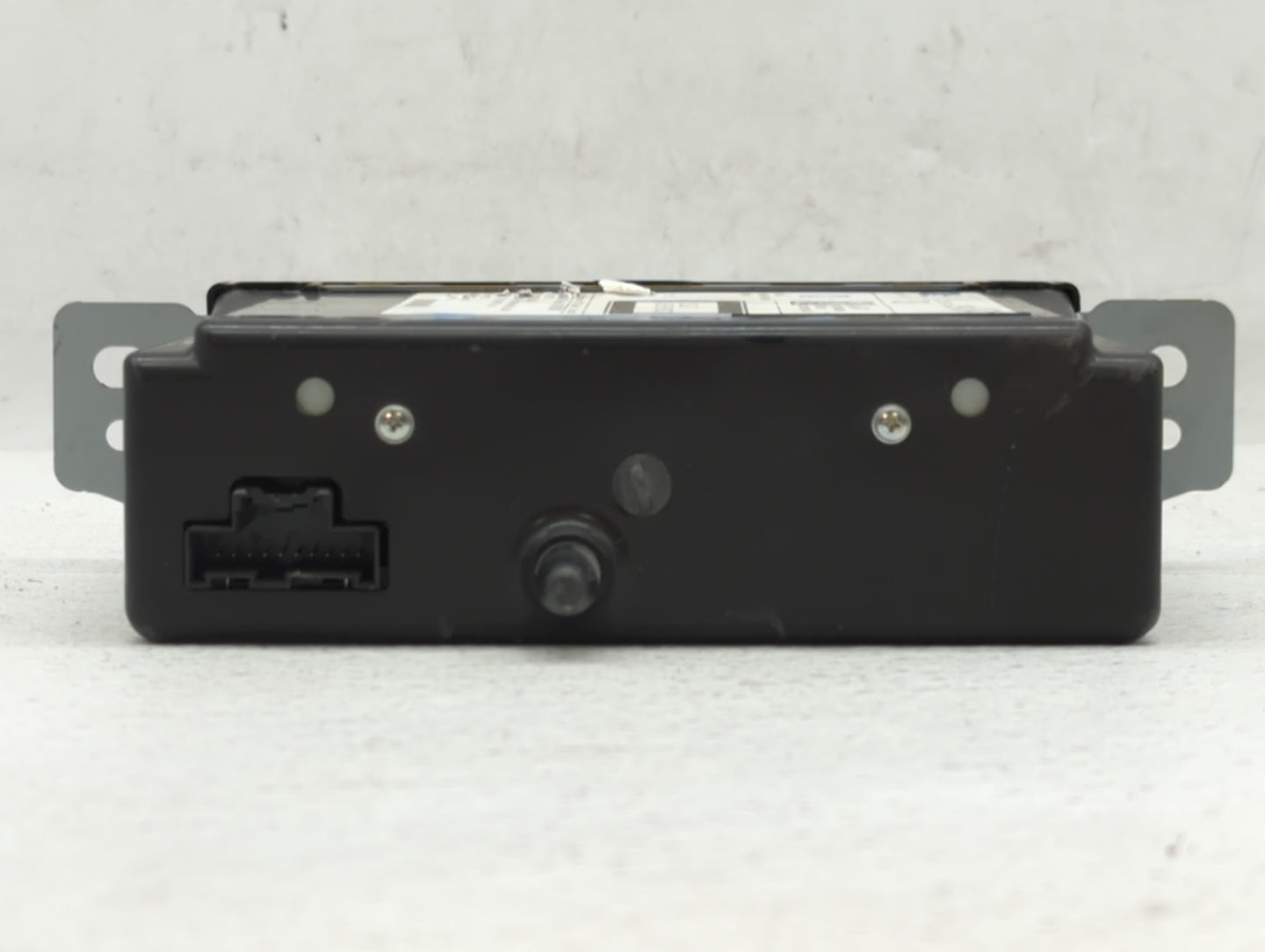 2014-2014 Gmc Sierra 1500 Am Fm Cd Player Radio Receiver - Oemusedautoparts1.com
