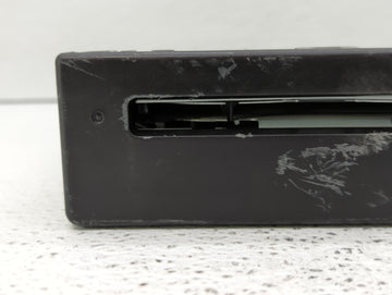 2014 Gmc Sierra 1500 Radio AM FM Cd Player Receiver Replacement P/N:13590747 Fits Fits 2013 2015 OEM Used Auto Parts