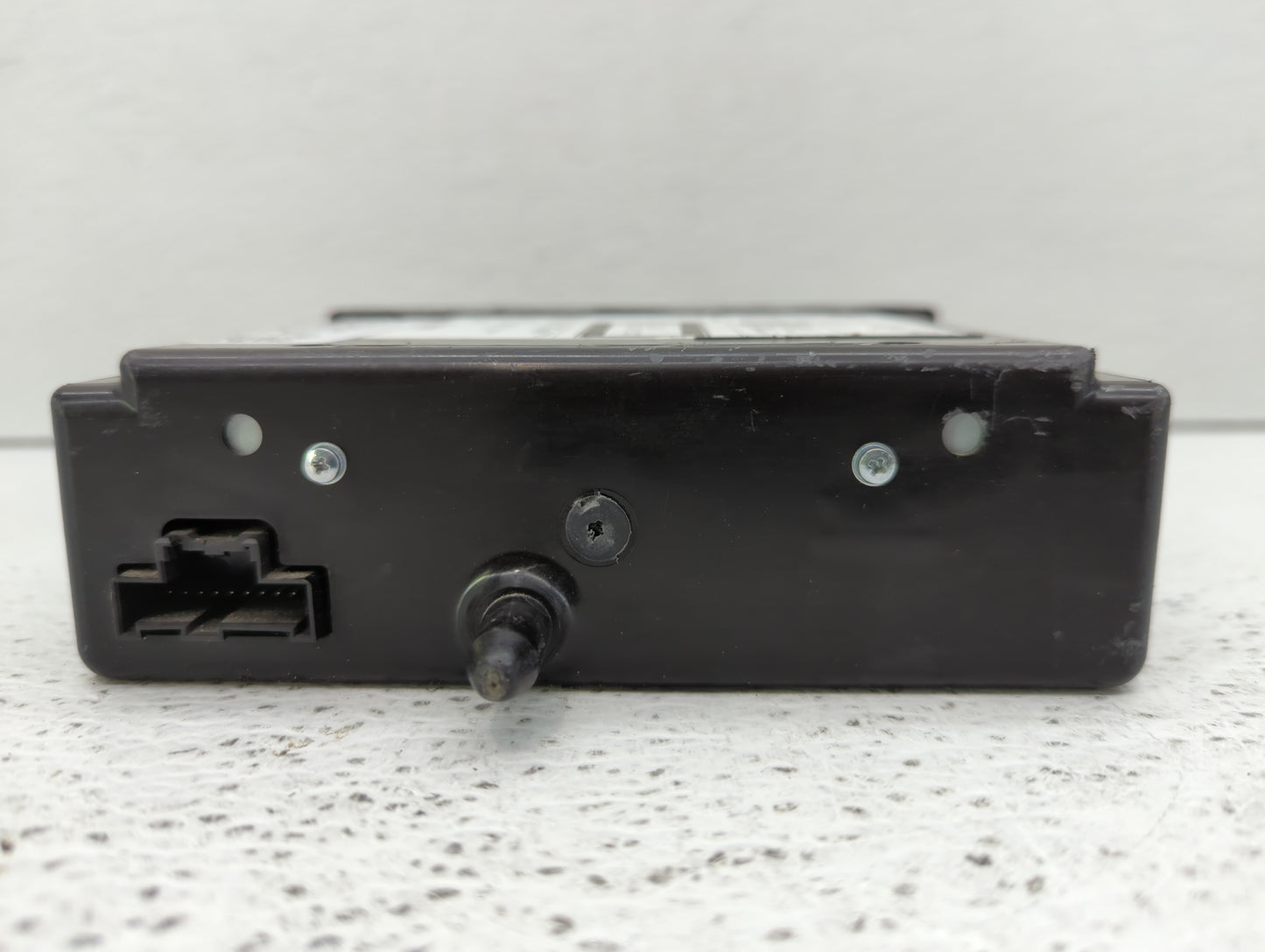 2014 Gmc Sierra 1500 Radio AM FM Cd Player Receiver Replacement P/N:13590747 Fits Fits 2013 2015 OEM Used Auto Parts - Oemus