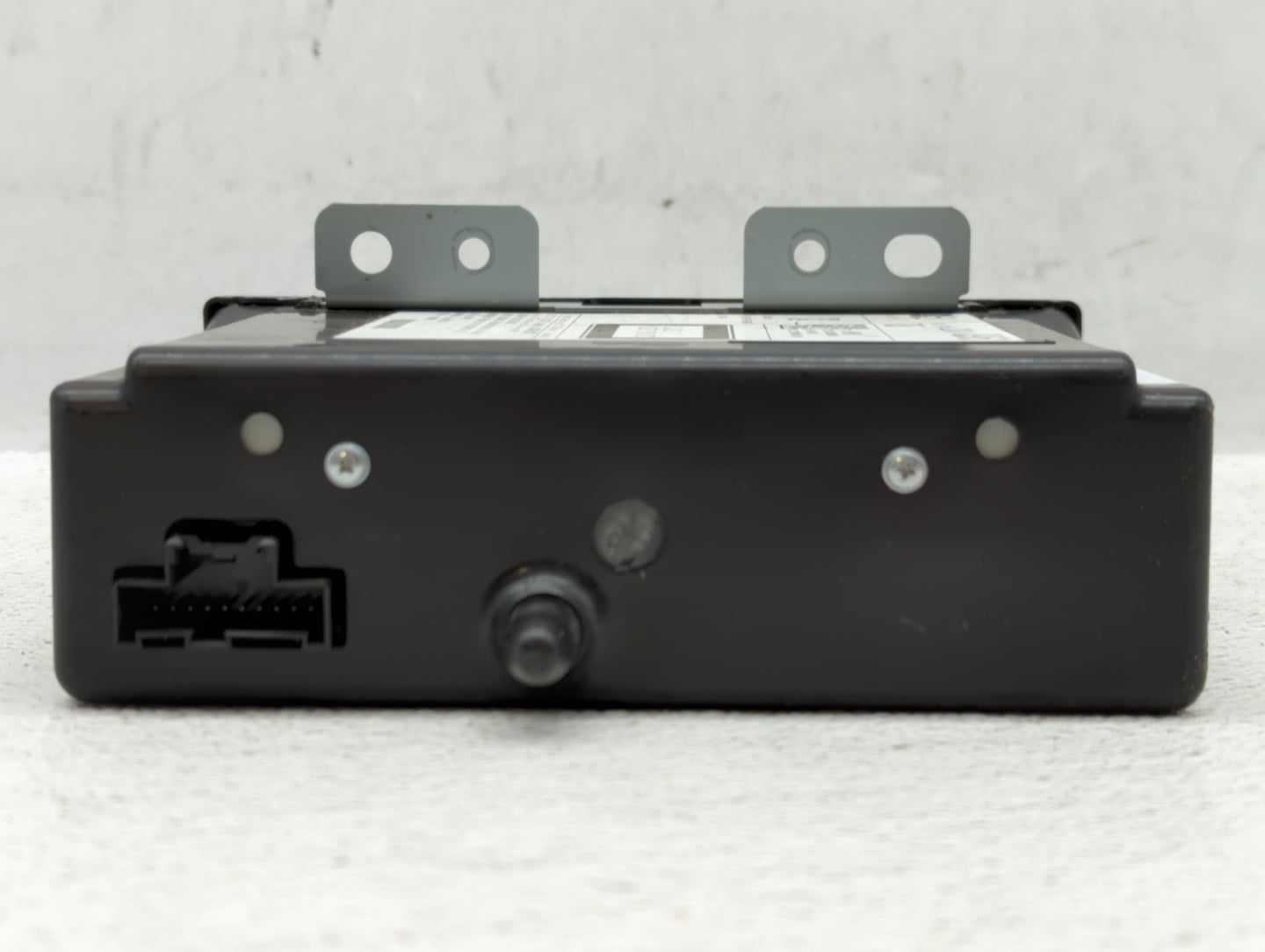 2014-2014 Gmc Sierra 1500 Am Fm Cd Player Radio Receiver - Oemusedautoparts1.com