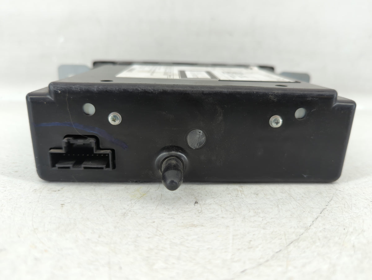 2014-2014 Gmc Sierra 1500 Am Fm Cd Player Radio Receiver 548979 - Oemusedautoparts1.com