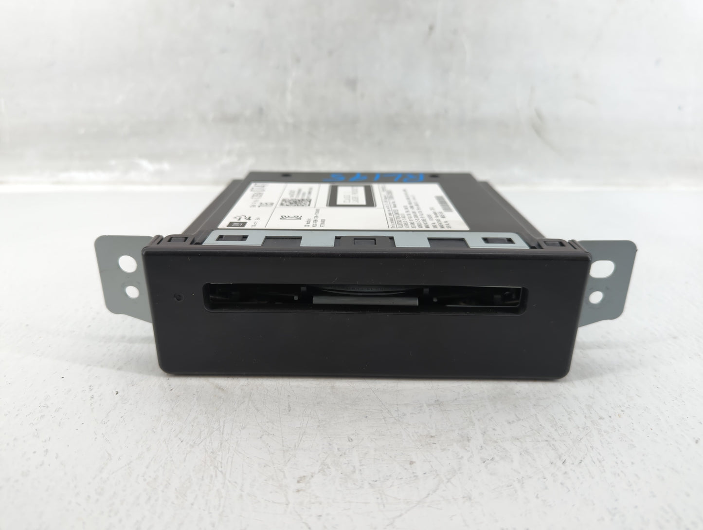 2014 Gmc Sierra 1500 Radio AM FM Cd Player Receiver Replacement P/N:13590747 Fits Fits 2013 2015 OEM Used Auto Parts - Oemus