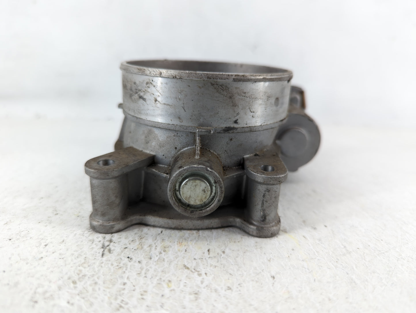 2014-2022 Gmc Sierra 1500 Throttle Body P/N:12617792 Fits Fits 2014 2015 2016 2017 2018 2019 2020 2021 2022 OEM Used Auto Pa