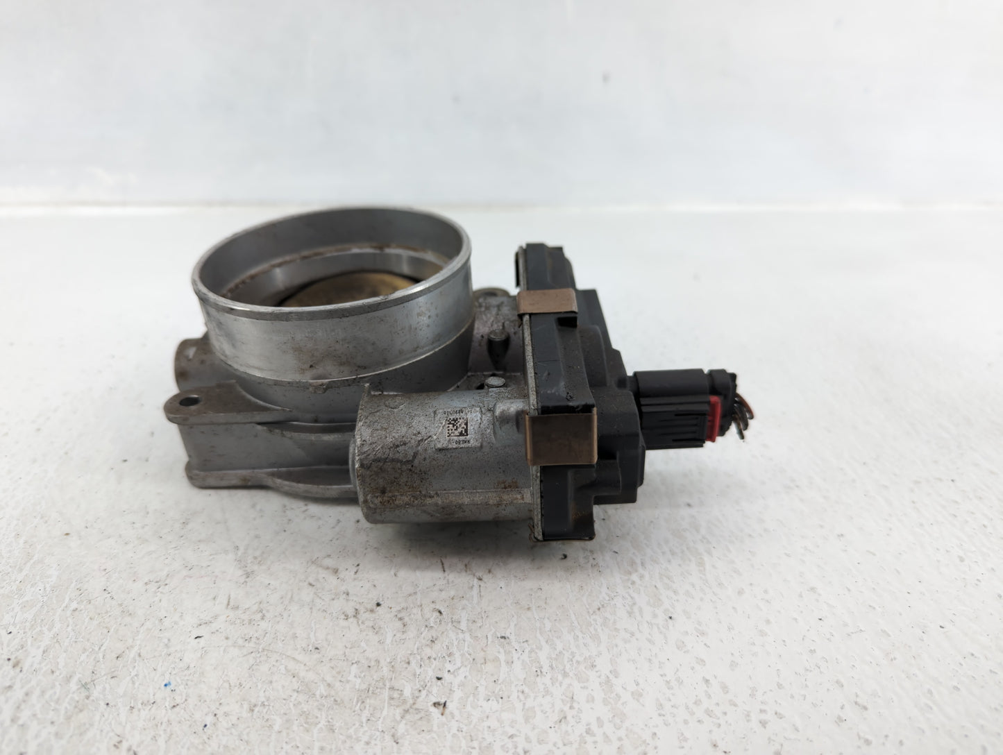 2014-2022 Gmc Sierra 1500 Throttle Body P/N:12617792 Fits Fits 2014 2015 2016 2017 2018 2019 2020 2021 2022 OEM Used Auto Pa