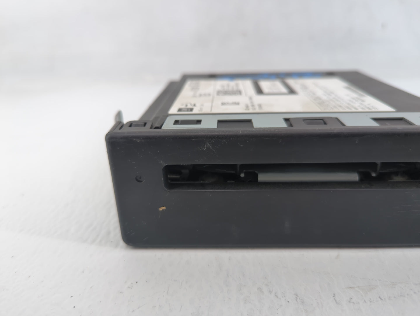 2014 Gmc Sierra 1500 Radio AM FM Cd Player Receiver Replacement P/N:13590747 Fits Fits 2013 2015 OEM Used Auto Parts - Oemus