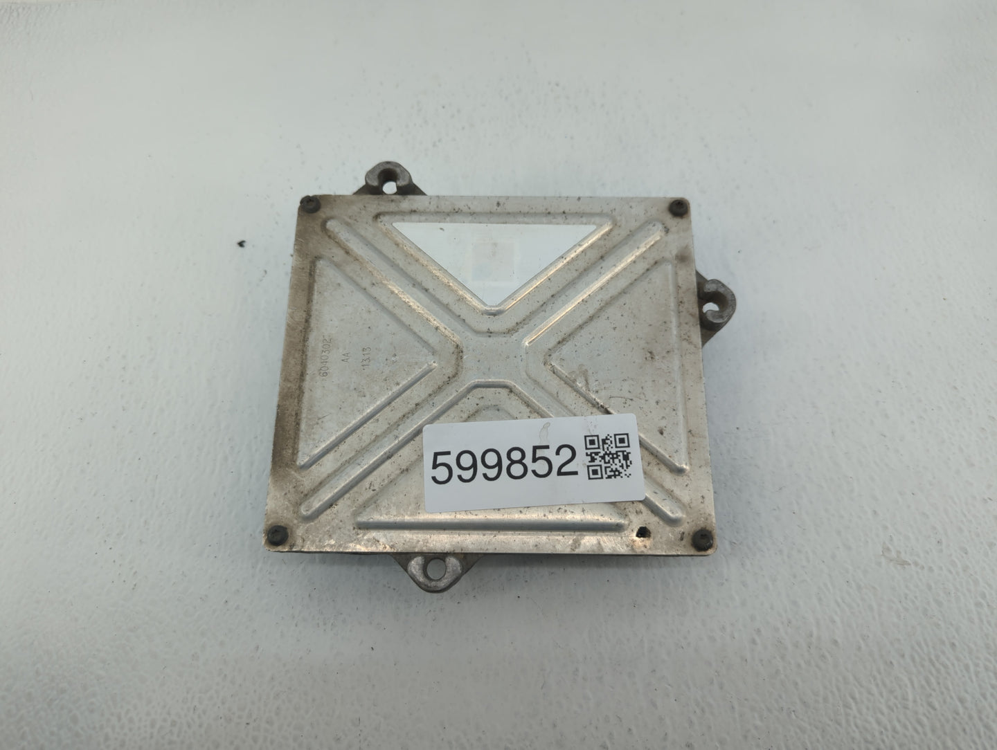 2014-2015 Gmc Sierra 1500 Chassis Control Module Ccm Bcm Body Control - Oemusedautoparts1.com